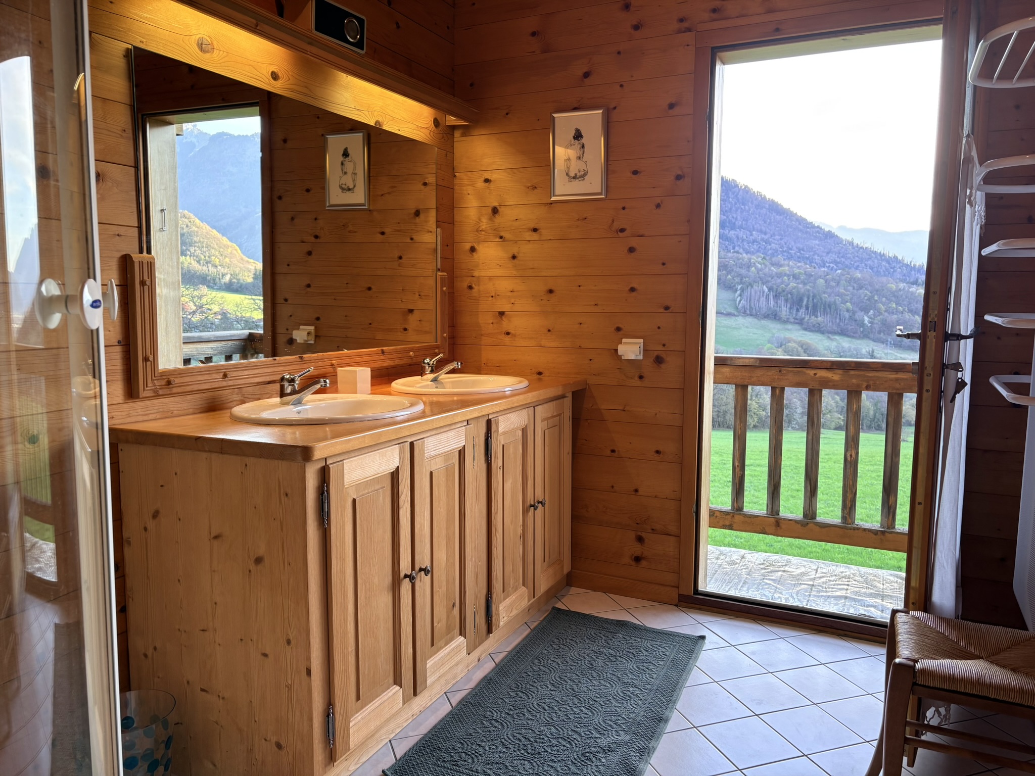 Propriété en France à vendre à Faverges-Seythenex, Haute-Savoie - €795 000 - photo 