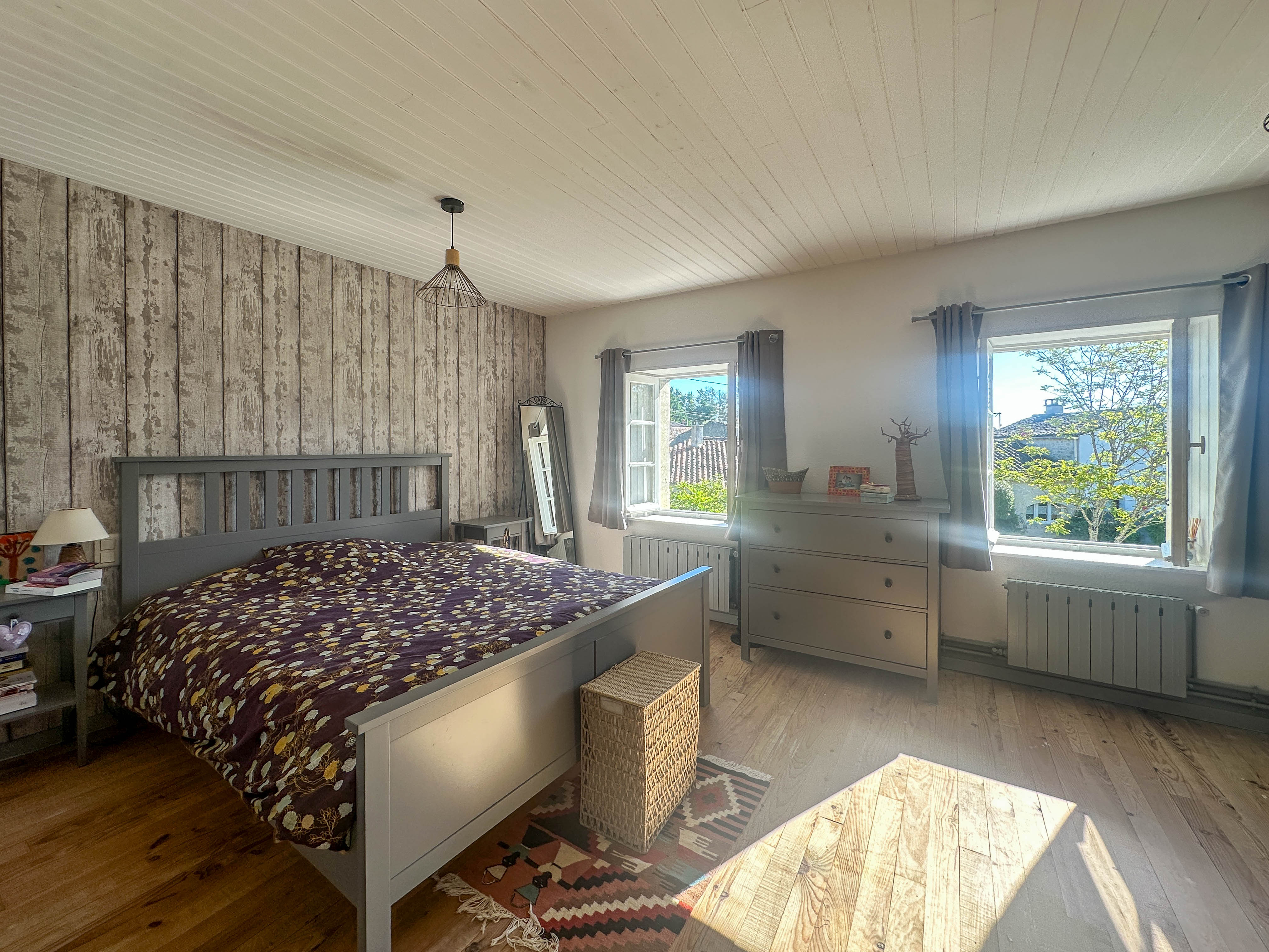 Propriété en France à vendre à Mons, Charente-Maritime - €595 000 - photo 