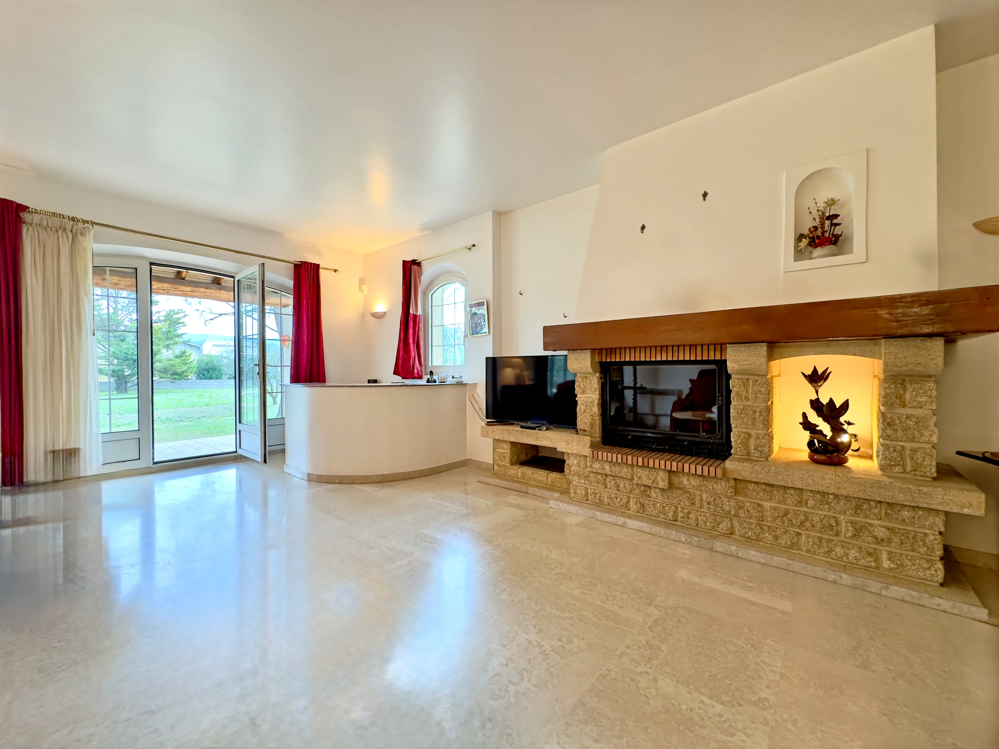 Propriété en France à vendre à Saint-Rémy-de-Provence, Bouches-du-Rhône - €780 000 - photo 