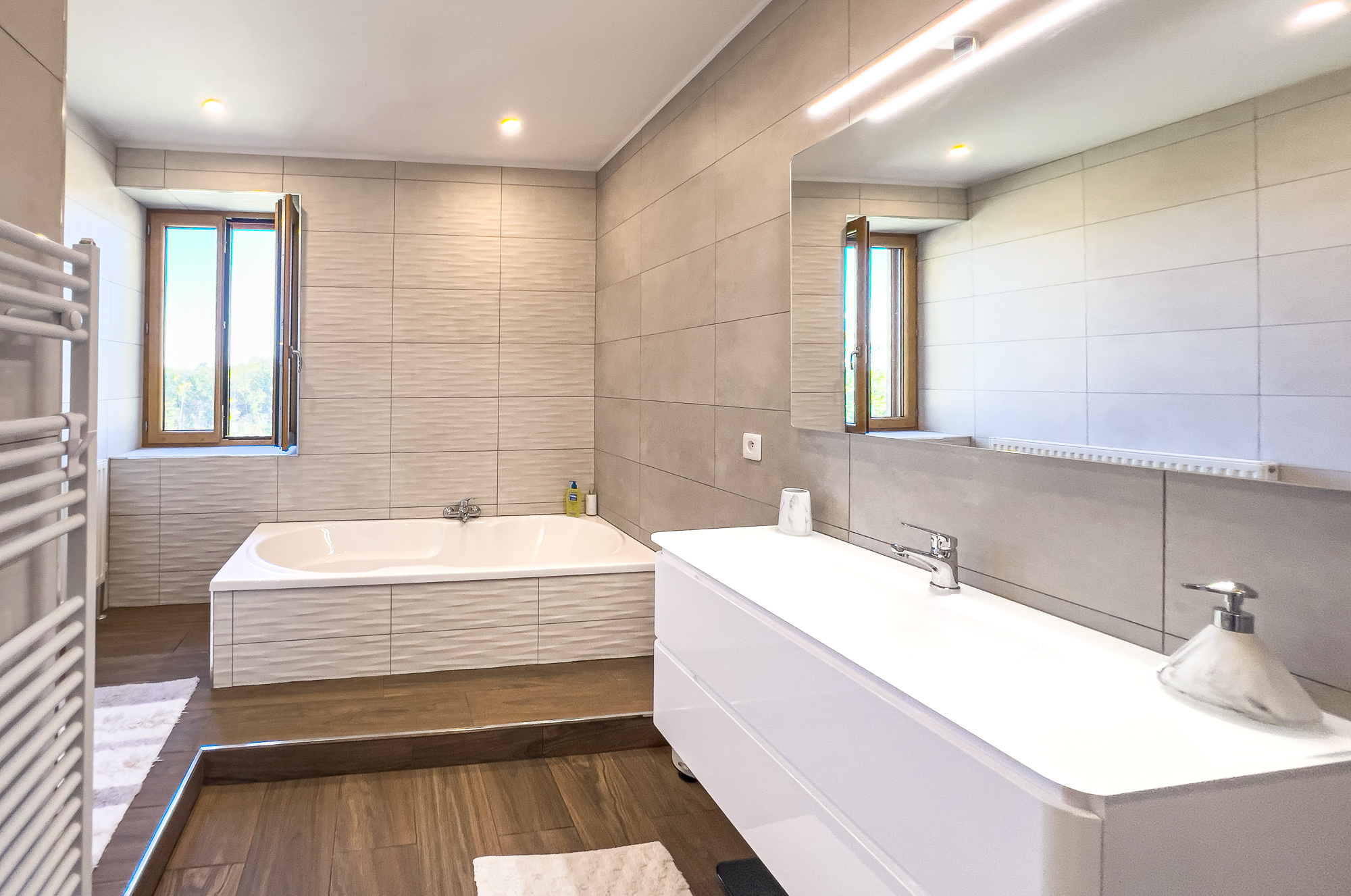 French property for sale in Duras, Lot-et-Garonne - €648,000 - photo 