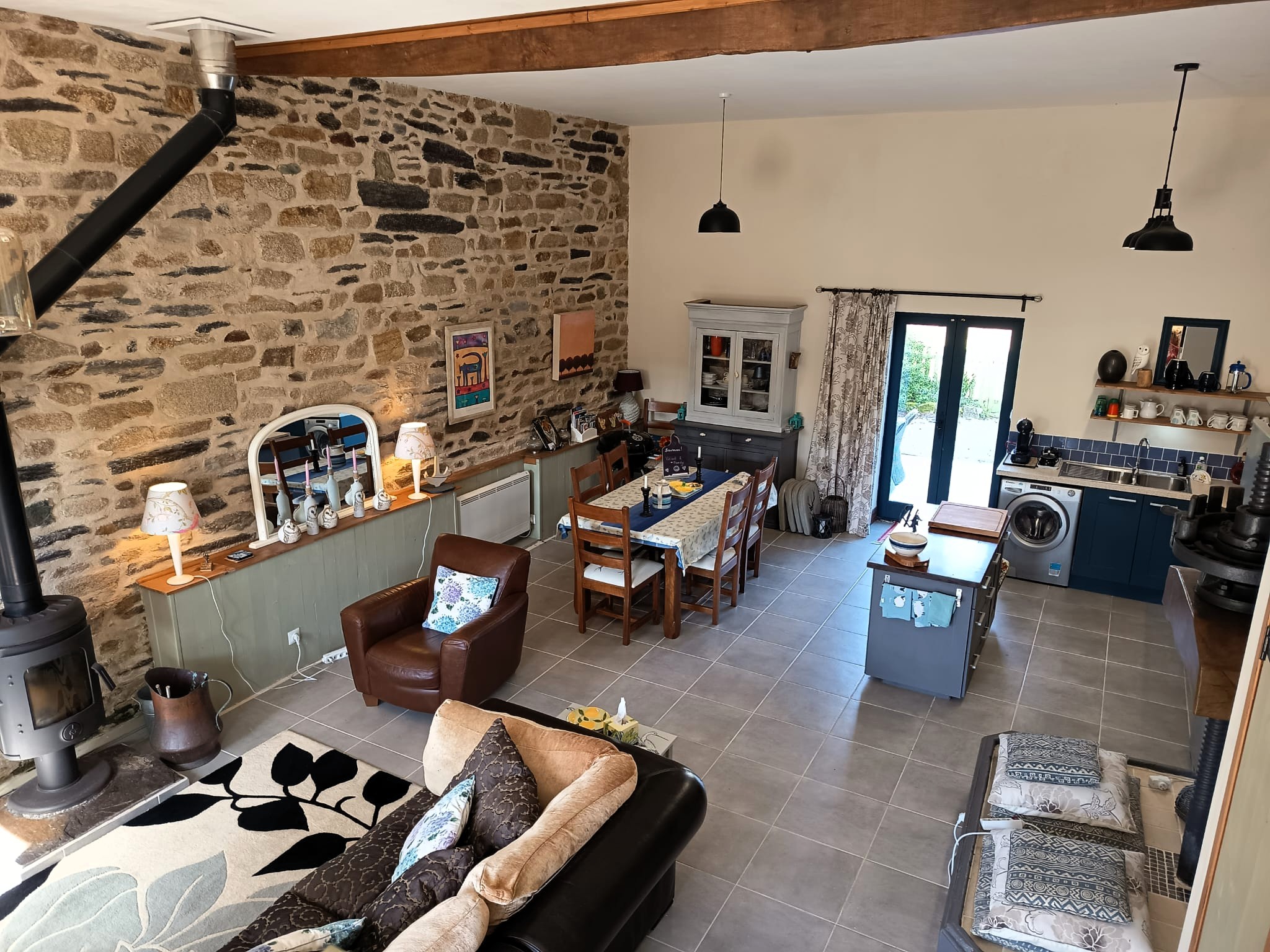 Propriété en France à vendre à Cast, Finistère - €965 000 - photo 