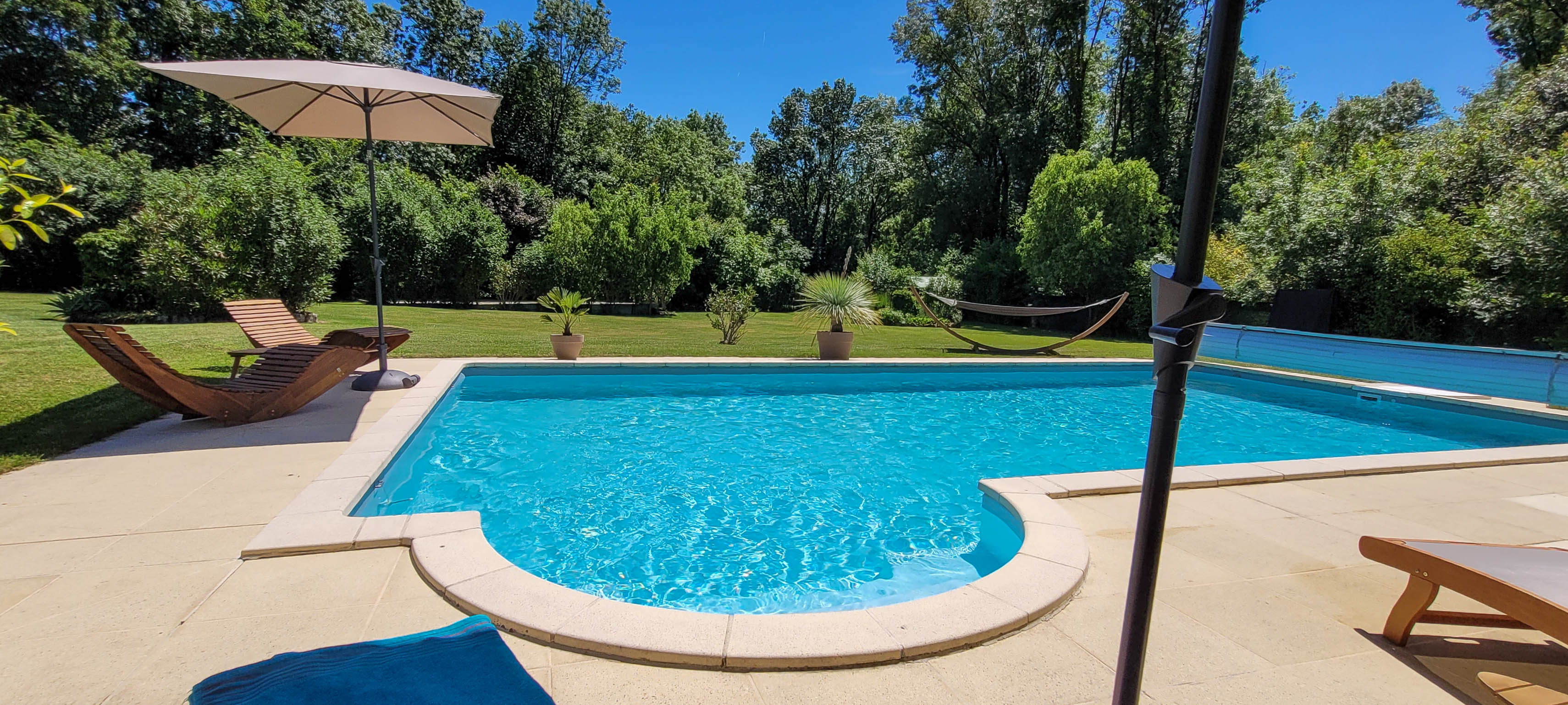 Propriété en France à vendre à Mons, Charente-Maritime - €595 000 - photo 