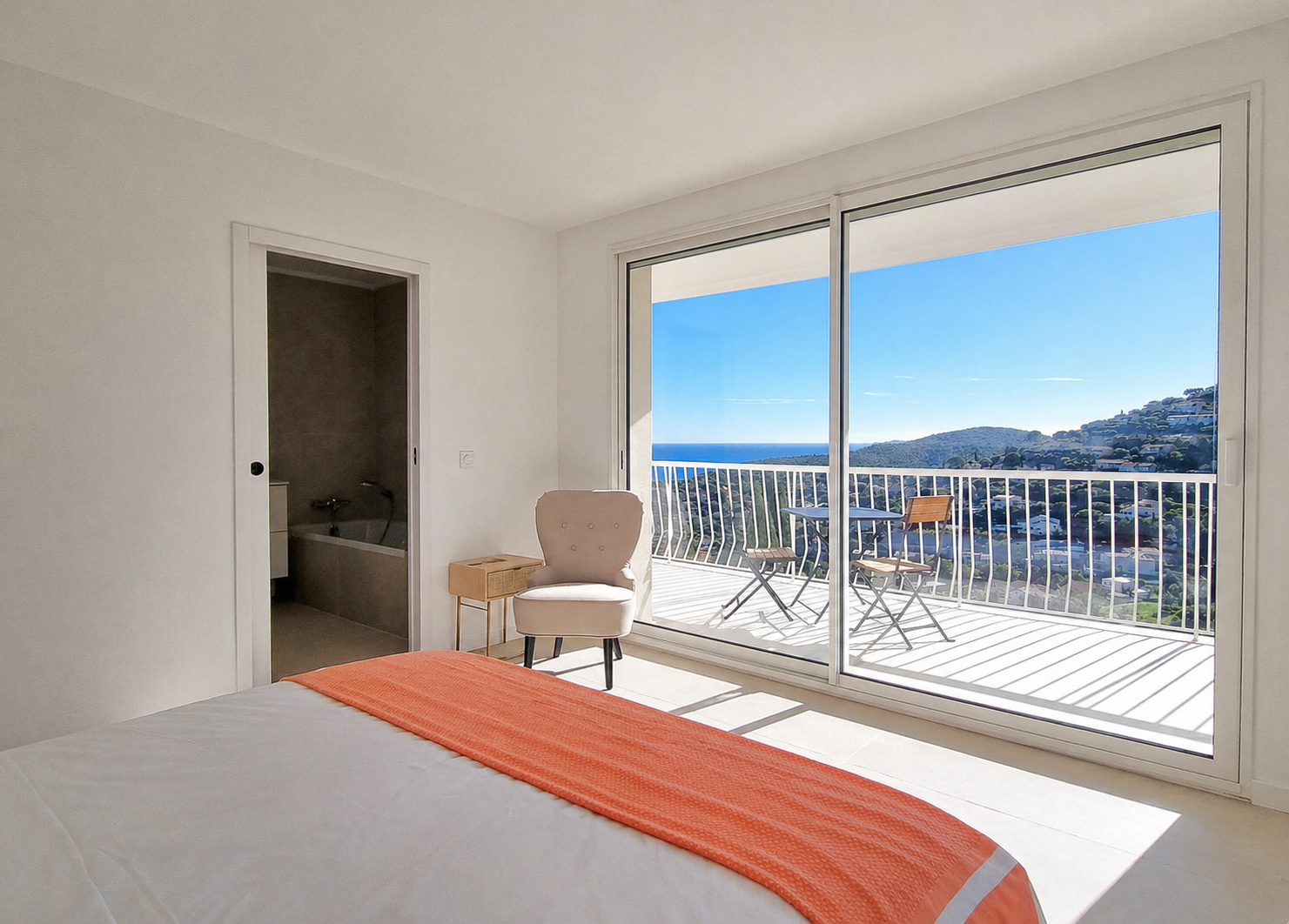Propriété en France à vendre à Cavalaire-sur-Mer, Var - €1 650 000 - photo 