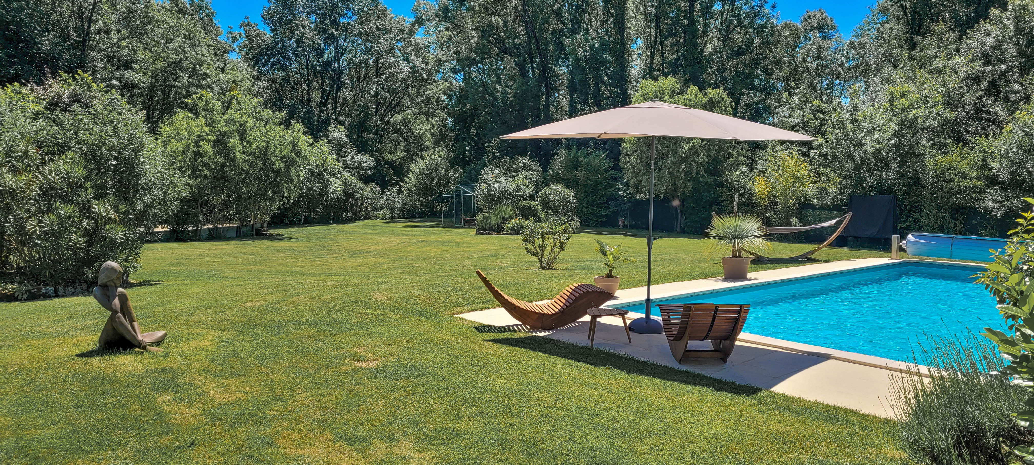 Propriété en France à vendre à Mons, Charente-Maritime - €595 000 - photo 