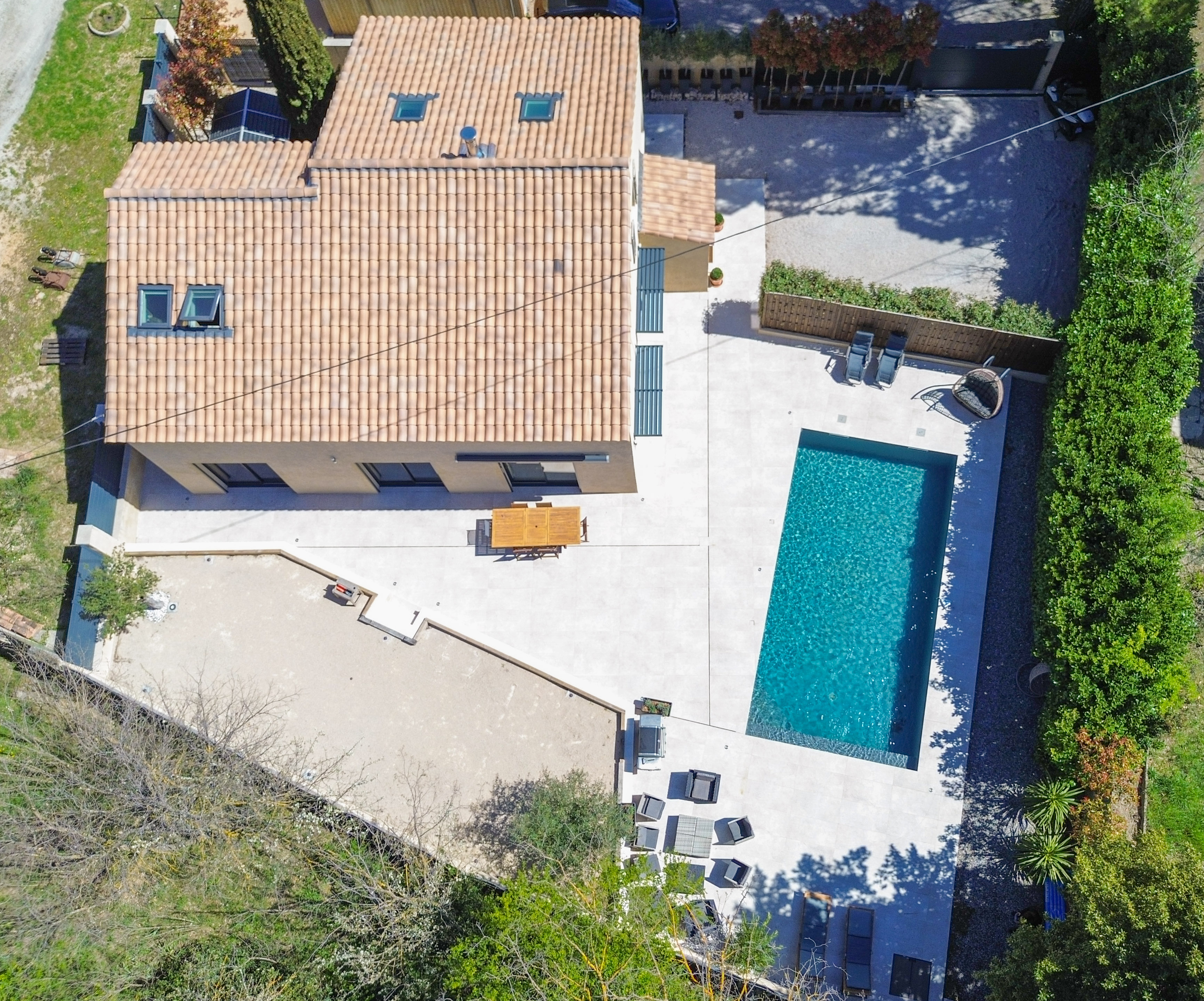 French property for sale in Aix-en-Provence, Bouches-du-Rhône - €1,150,000 - photo 