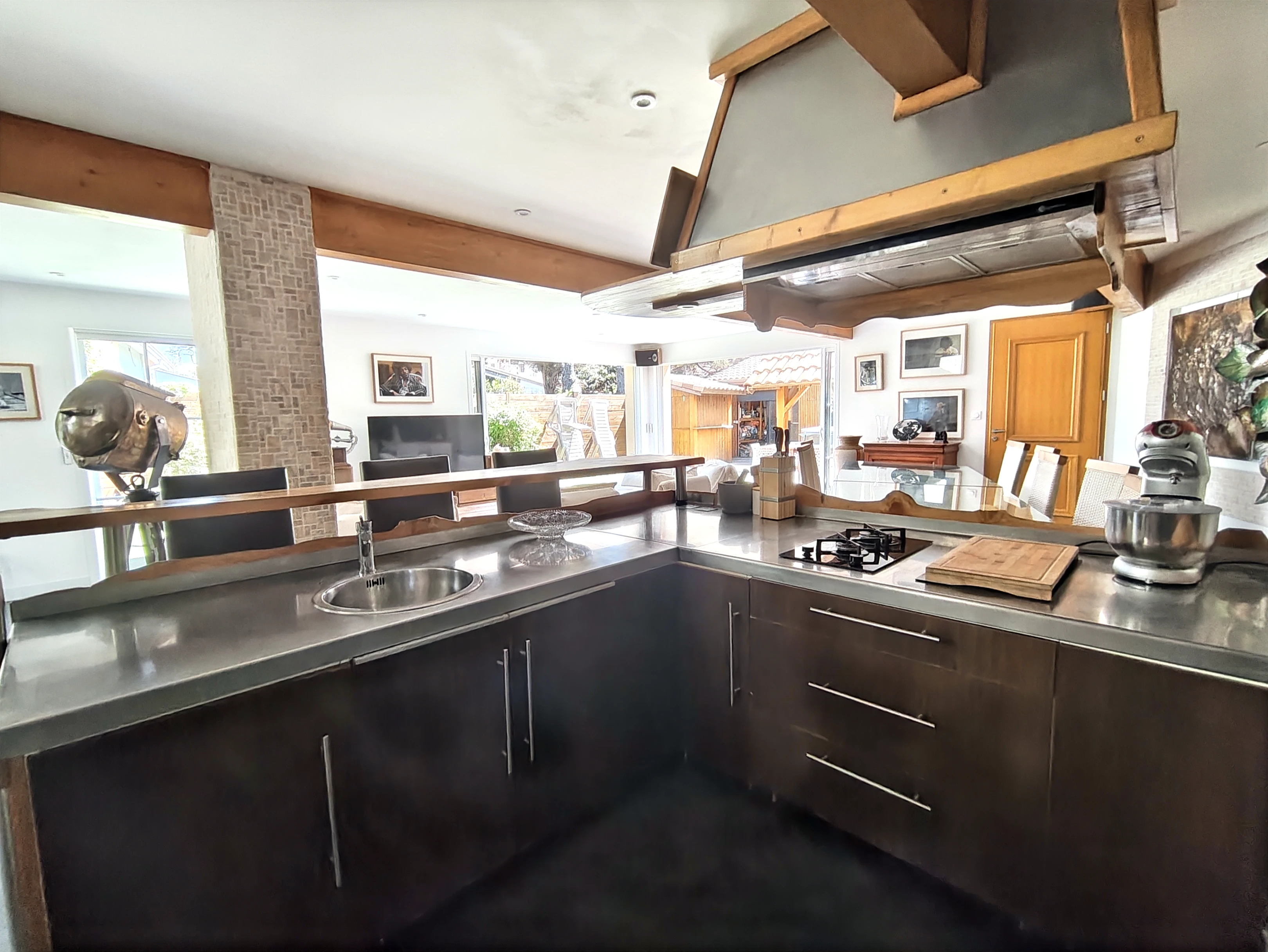 French property for sale in Lacanau, Gironde - €997,500 - photo 