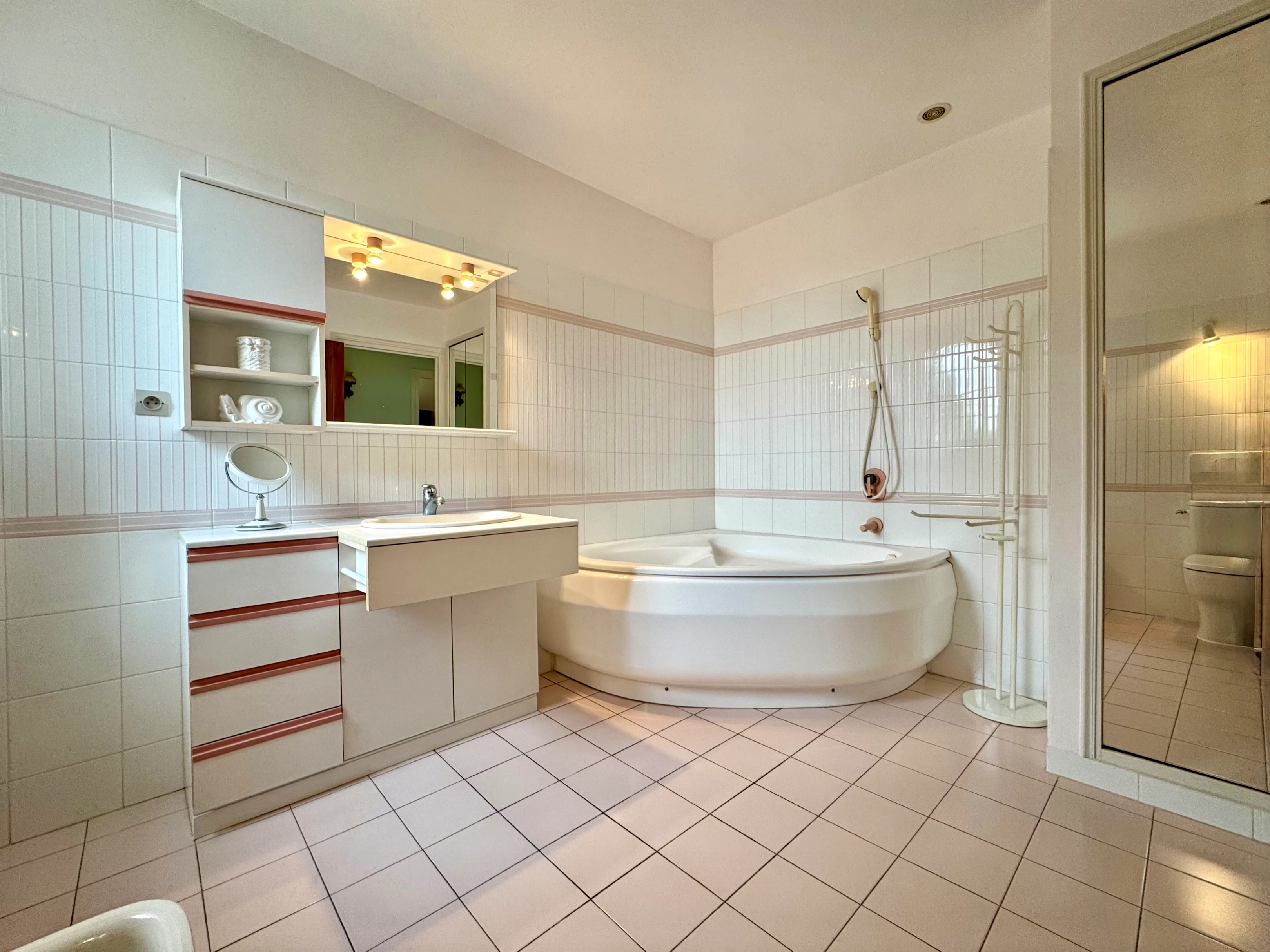 Propriété en France à vendre à Saint-Rémy-de-Provence, Bouches-du-Rhône - €780 000 - photo 