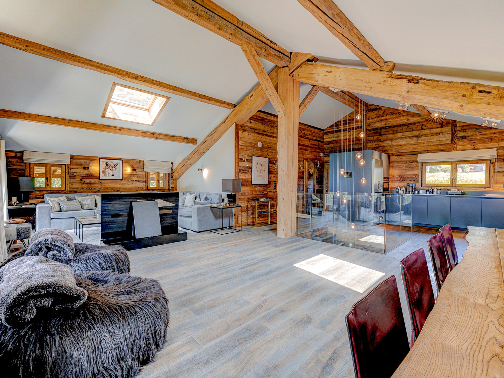 French property for sale in Arâches-la-Frasse, Haute-Savoie - €2,250,000 - photo 