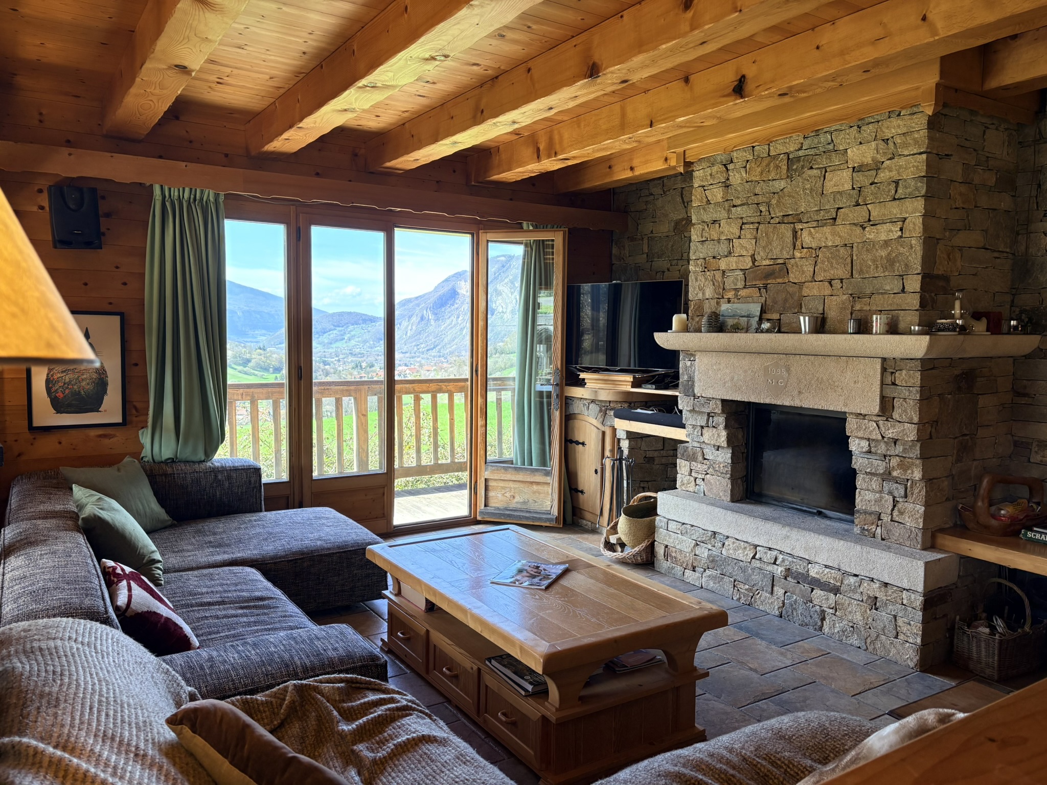 Propriété en France à vendre à Faverges-Seythenex, Haute-Savoie - €795 000 - photo 