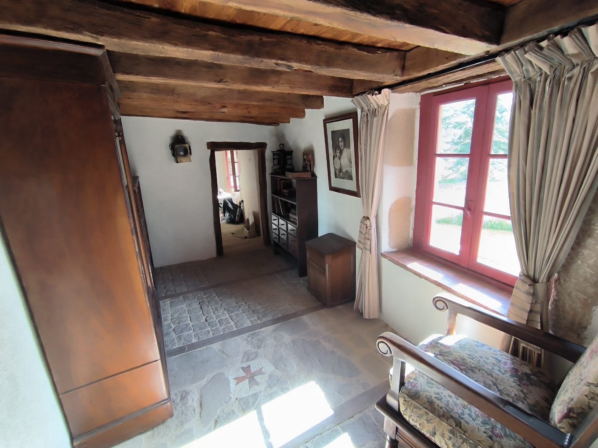 Propriété en France à vendre à Arnac-la-Poste, Haute-Vienne - €401 740 - photo 