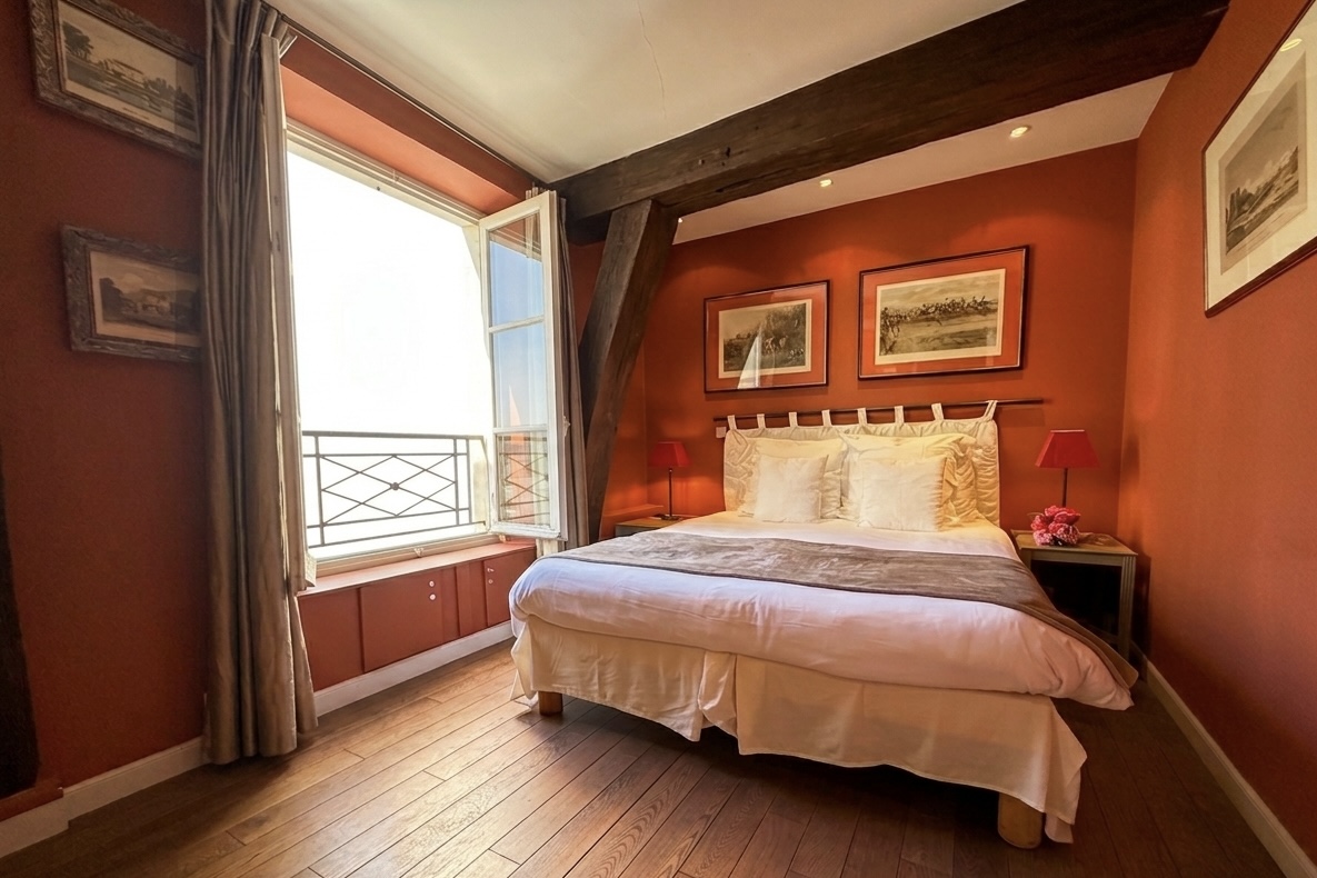 French property for sale in Paris 4e Arrondissement, Paris - €975,000 - photo 