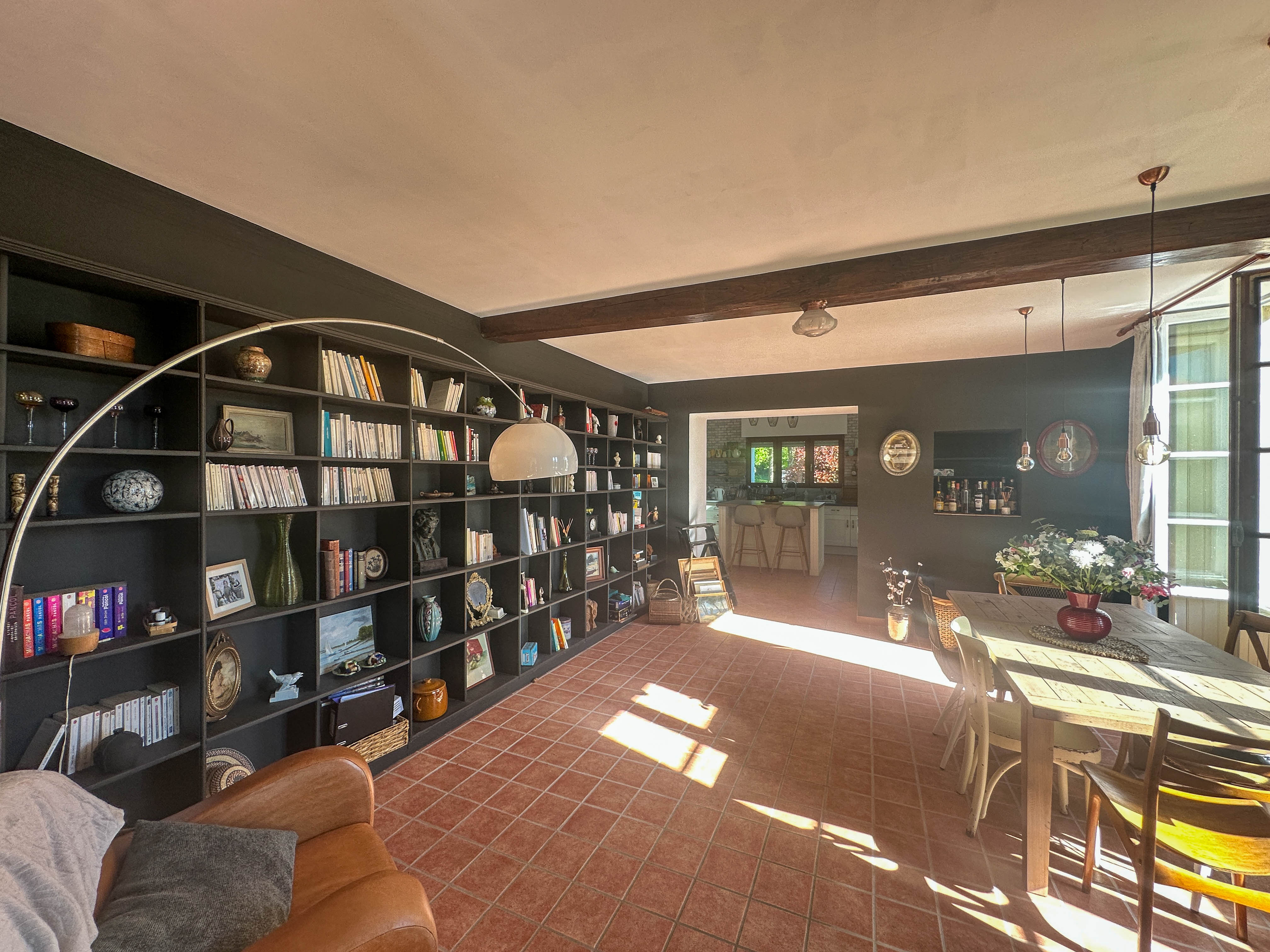 Propriété en France à vendre à Mons, Charente-Maritime - €595 000 - photo 