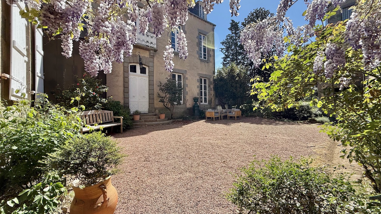 Propriété en France à vendre à Mayenne, Mayenne - €648 900 - photo 