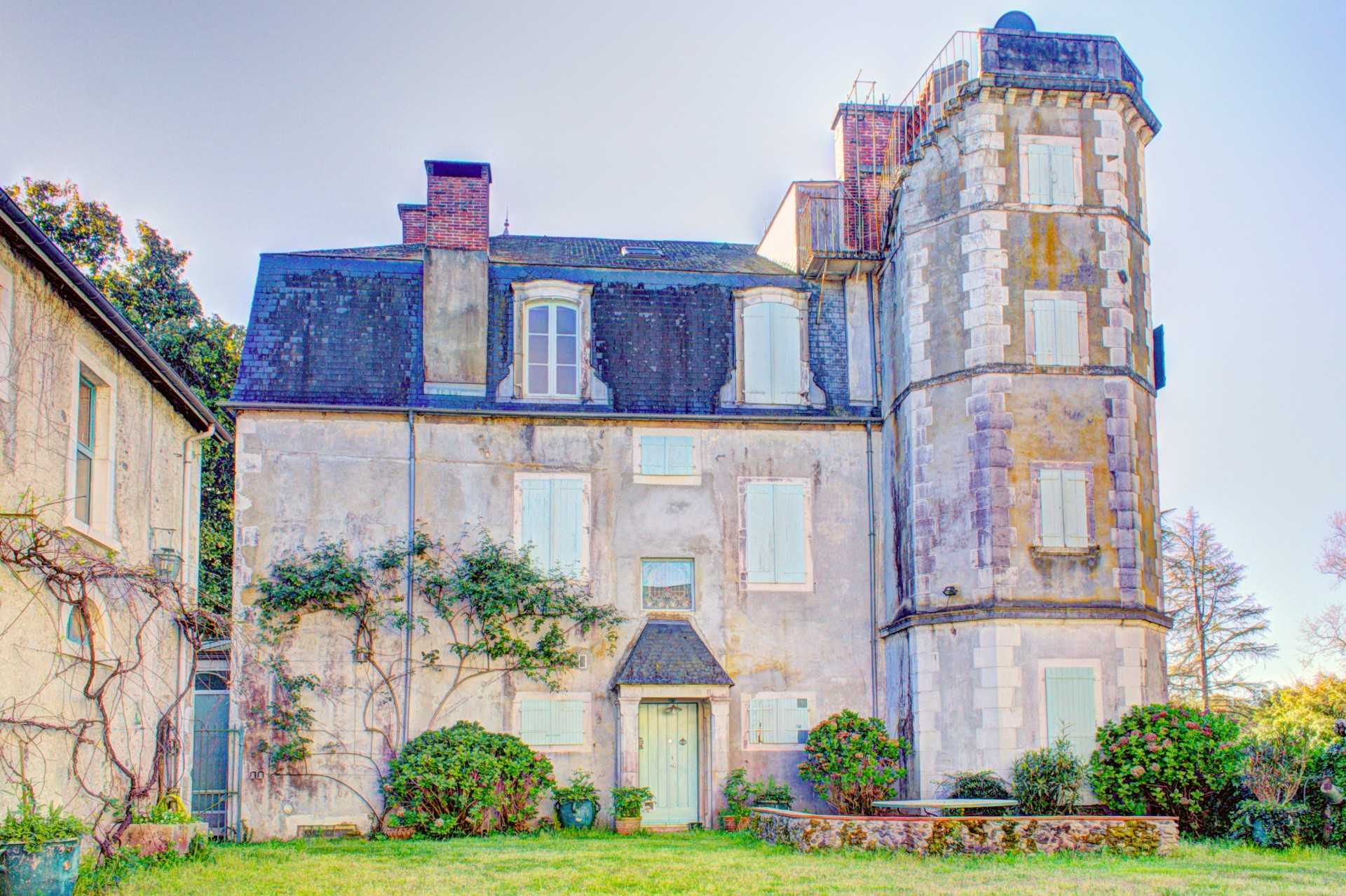 French property for sale in Pau, Pyrénées-Atlantiques - €970,000 - photo 