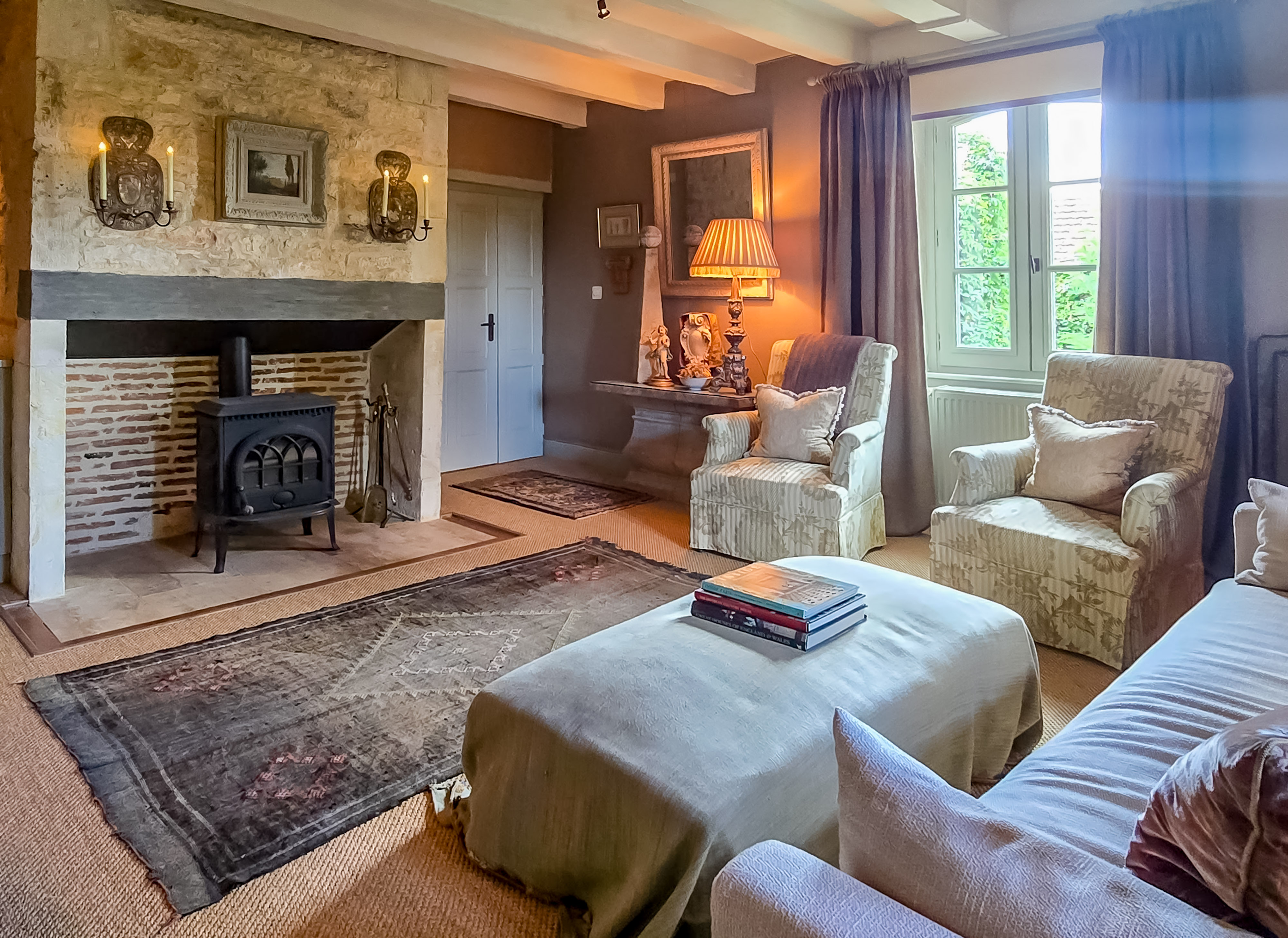 French property for sale in Thédirac, Lot - €472,500 - photo 