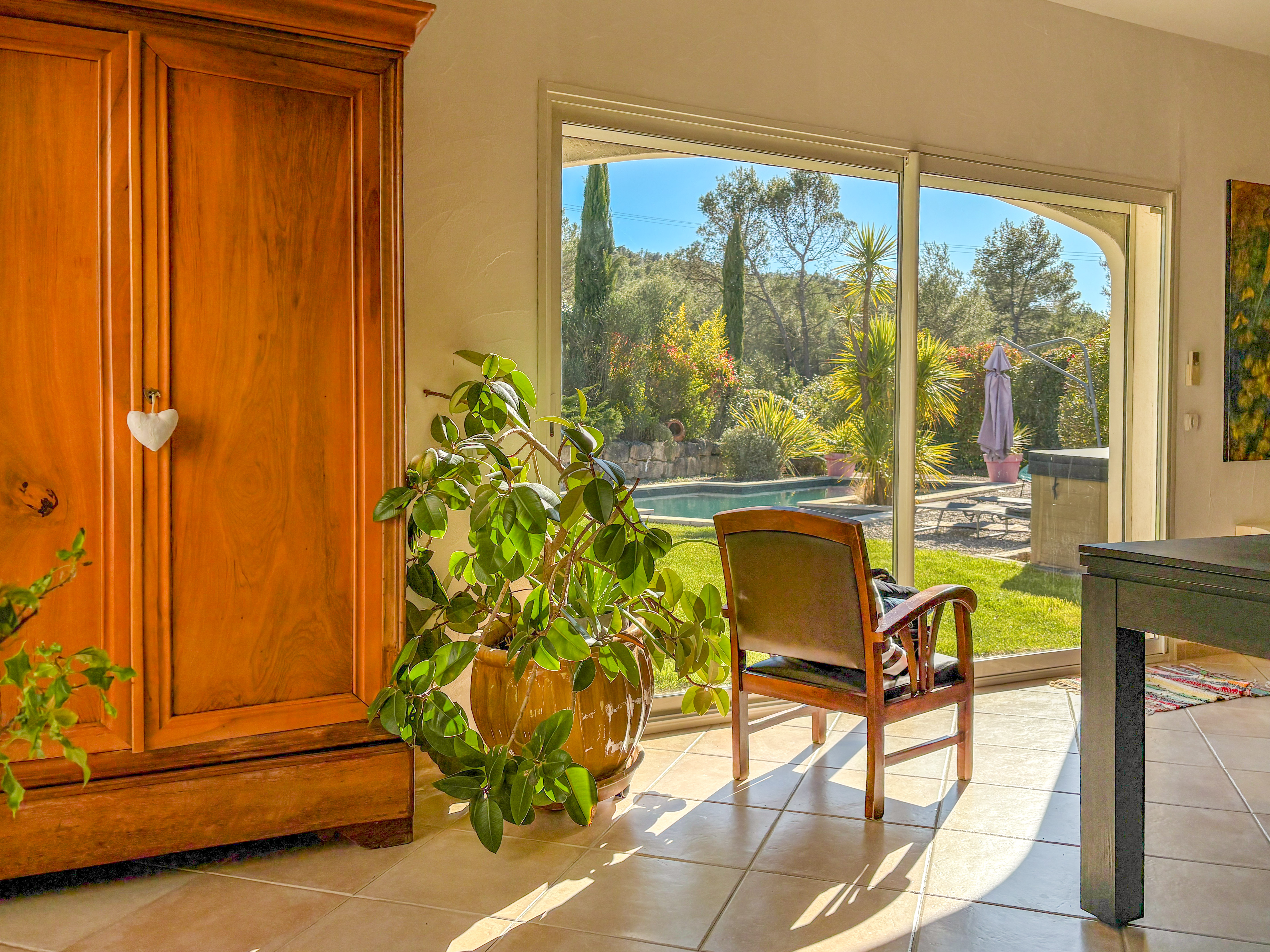 Propriété en France à vendre à Fuveau, Bouches-du-Rhône - €1 275 000 - photo 