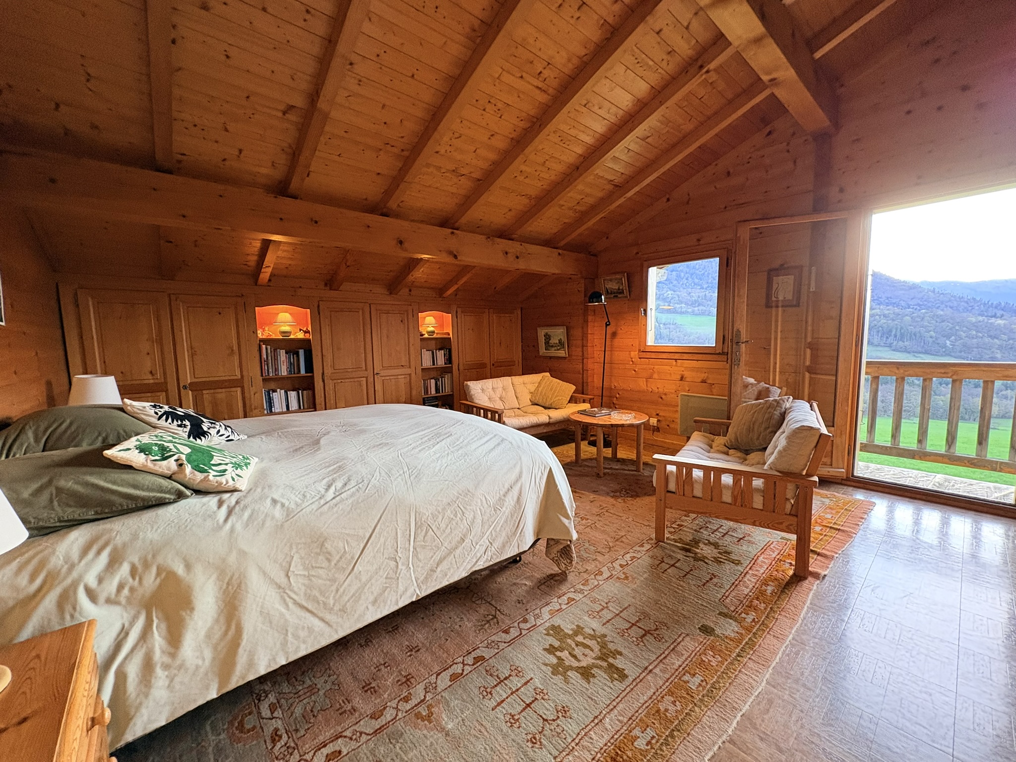 Propriété en France à vendre à Faverges-Seythenex, Haute-Savoie - €795 000 - photo 