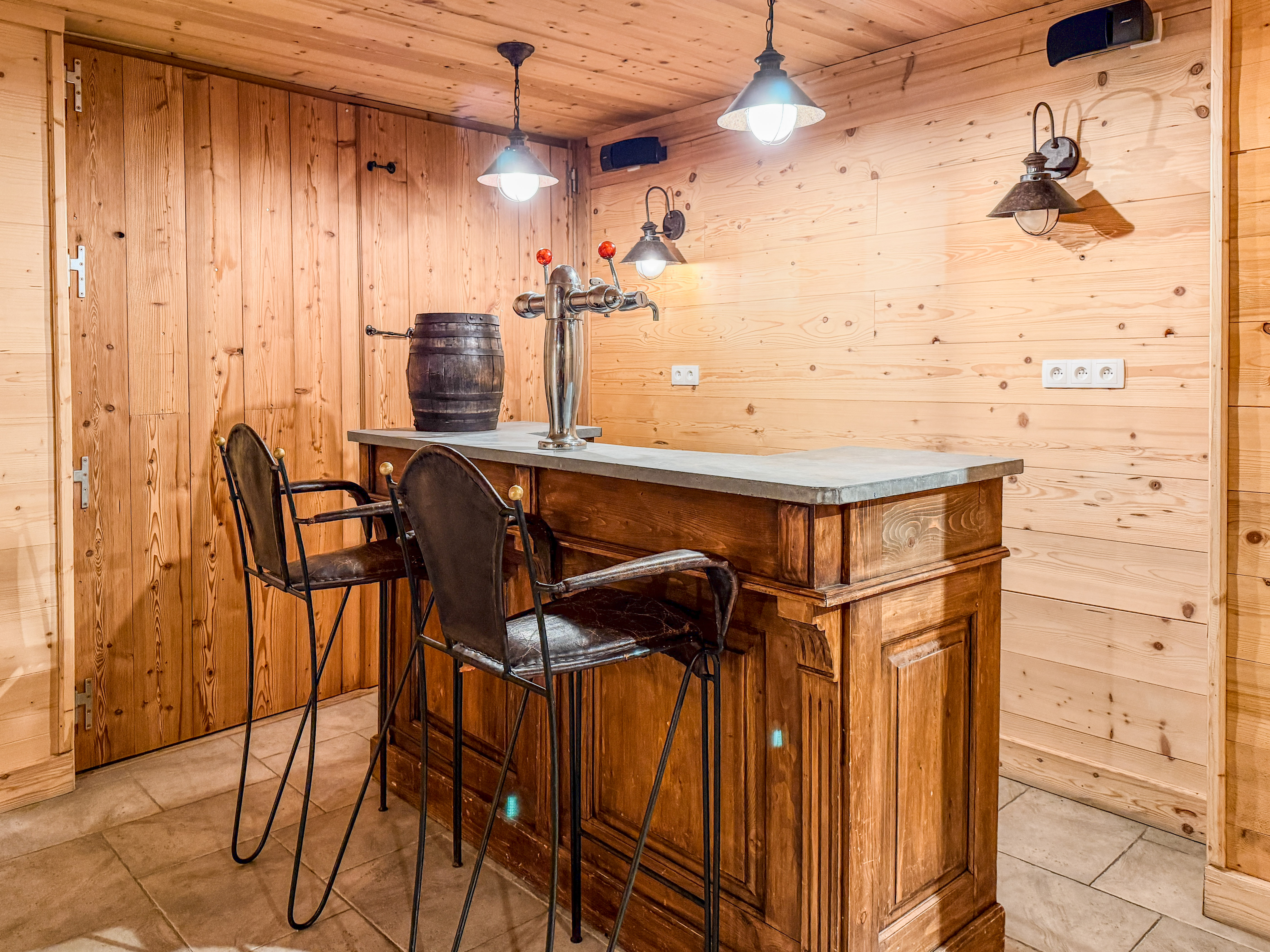 French property for sale in Huez, Isère - €3,434,000 - photo 