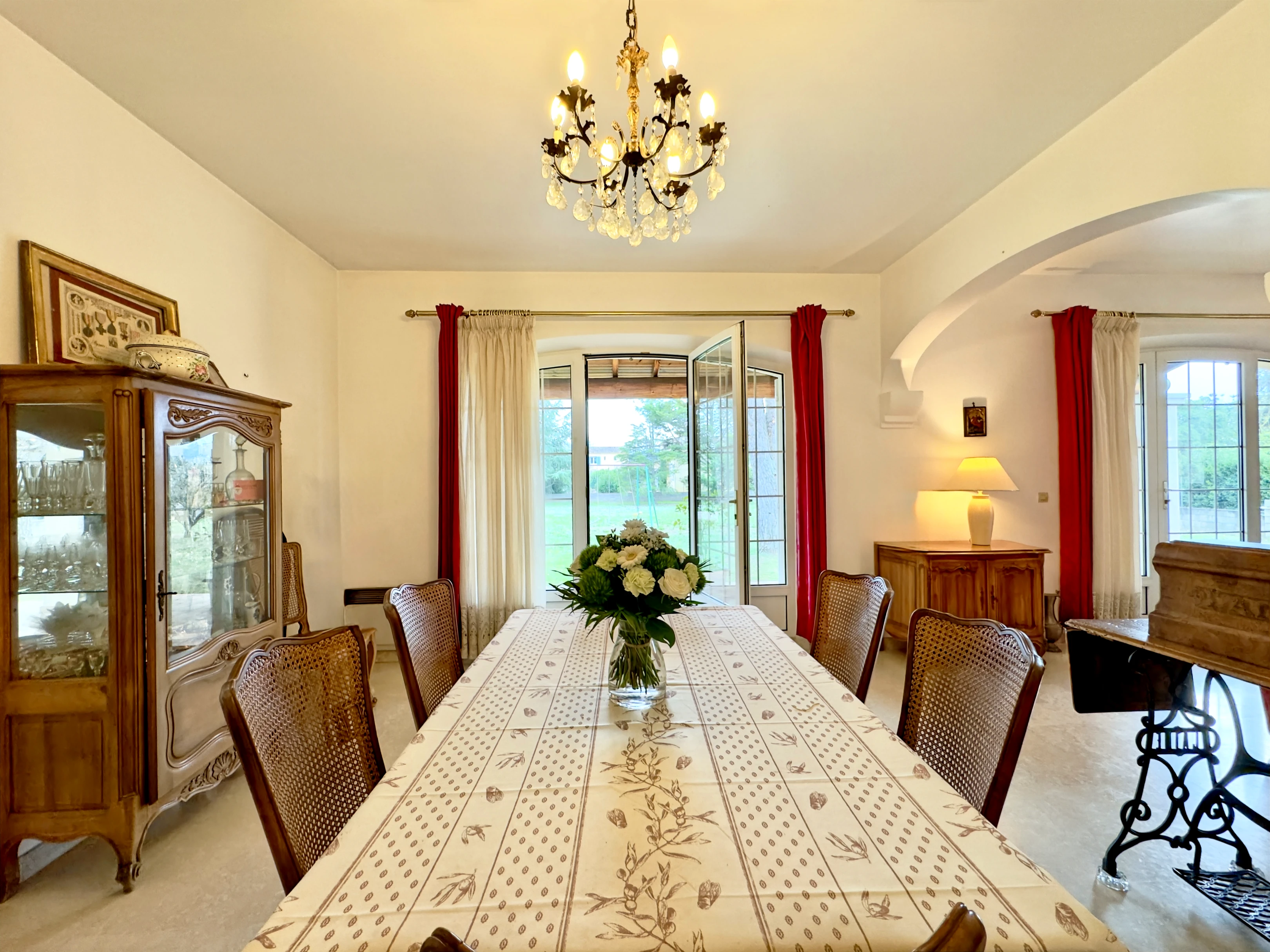 Propriété en France à vendre à Saint-Rémy-de-Provence, Bouches-du-Rhône - €780 000 - photo 