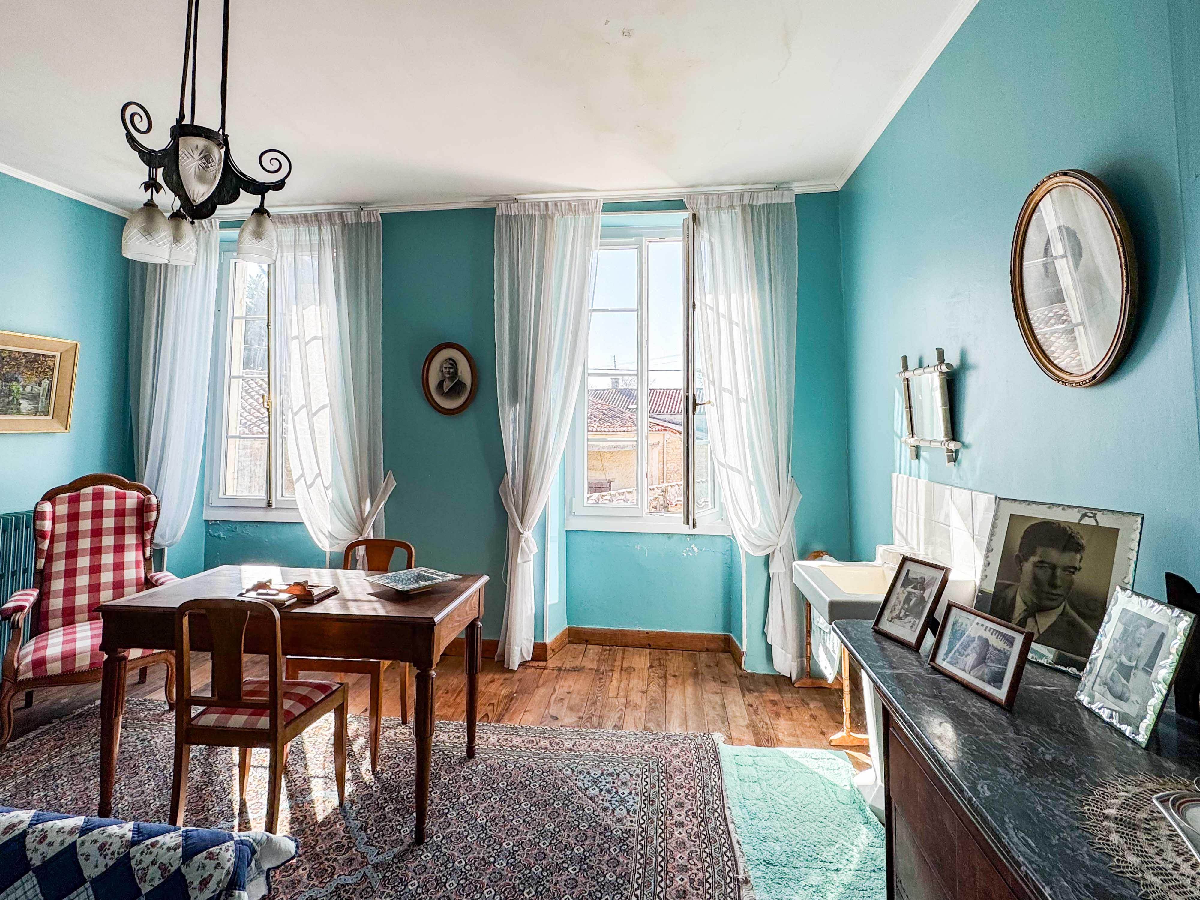 Propriété en France à vendre à Aumagne, Charente-Maritime - €879 800 - photo 
