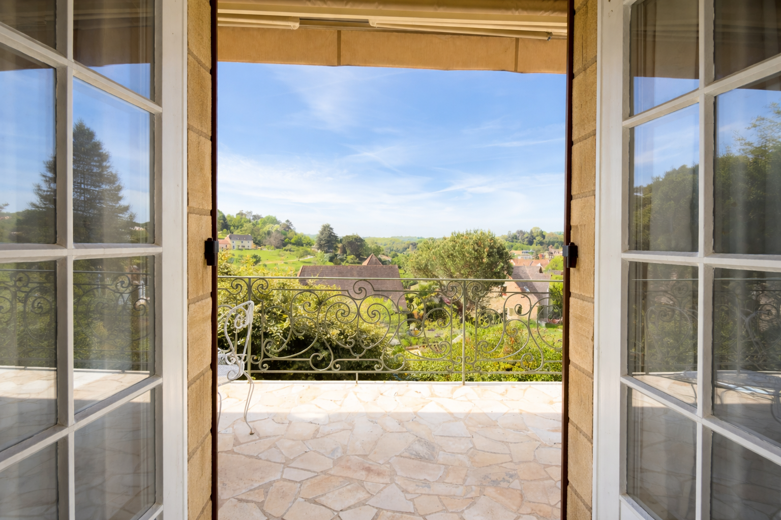 French property for sale in Sarlat-la-Canéda, Dordogne - €675,000 - photo 