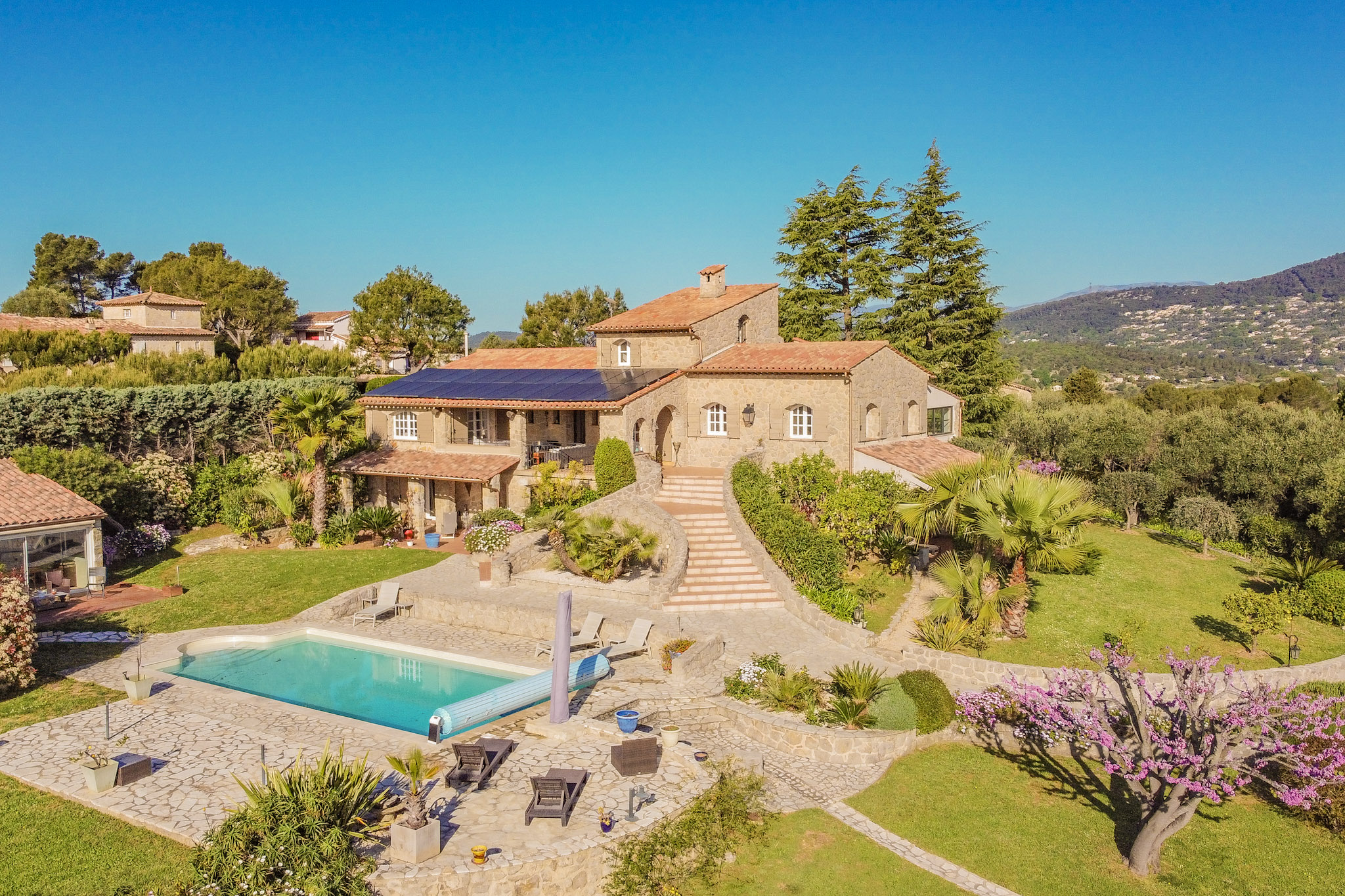 French property for sale in Peymeinade, Alpes-Maritimes - €1,645,000 - photo 