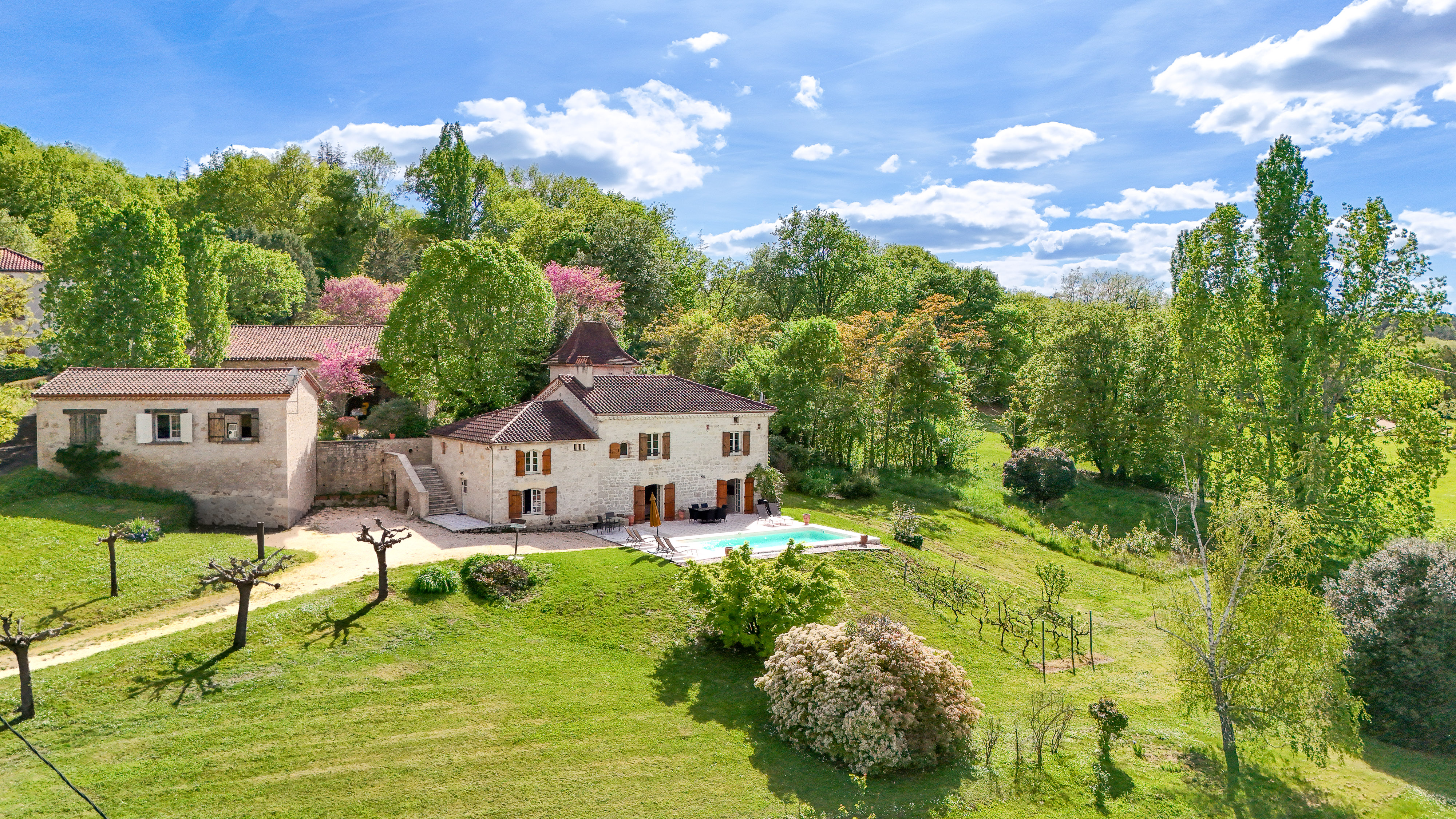 French property for sale in Montayral, Lot-et-Garonne - €580,000 - photo 