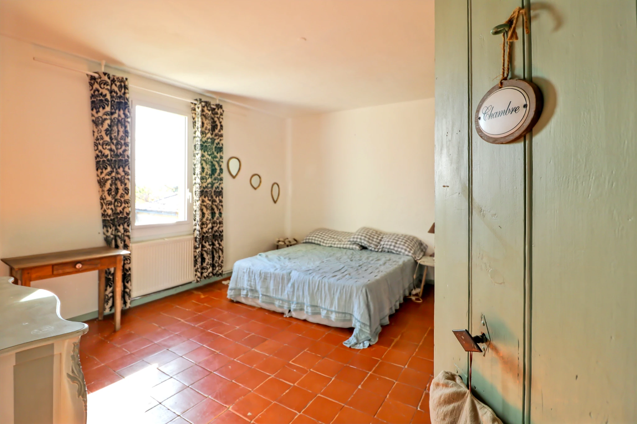 French property for sale in Saint-Quentin-la-Poterie, Gard - €735,000 - photo 