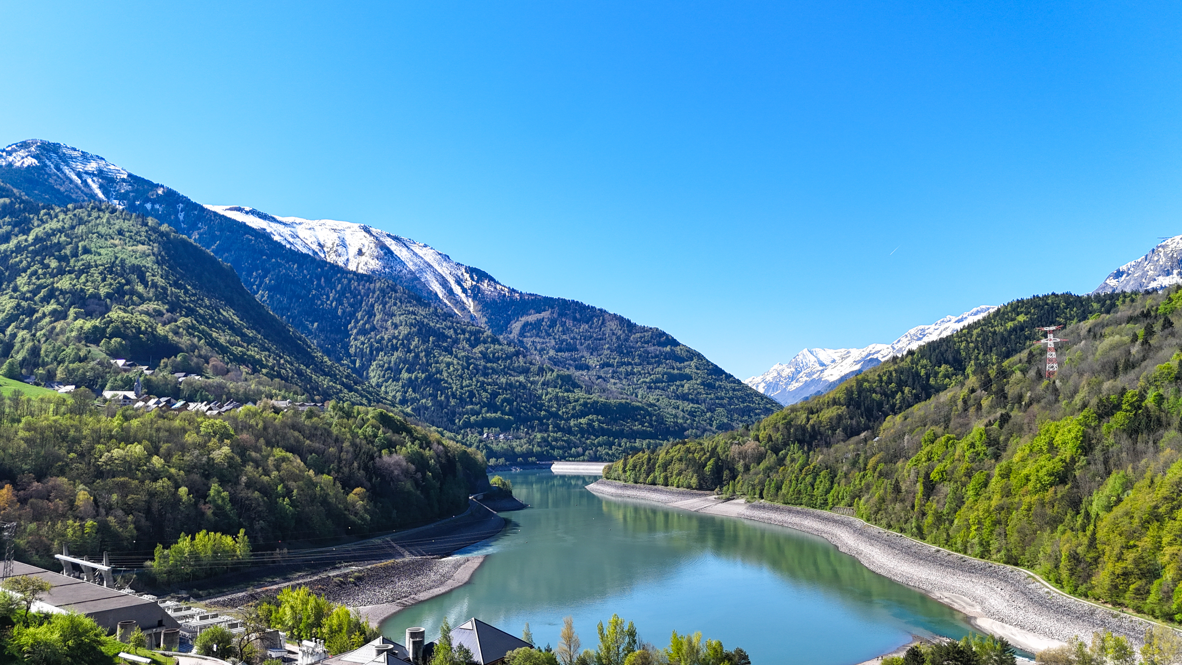French property for sale in Vaujany, Isère - €800,000 - photo 