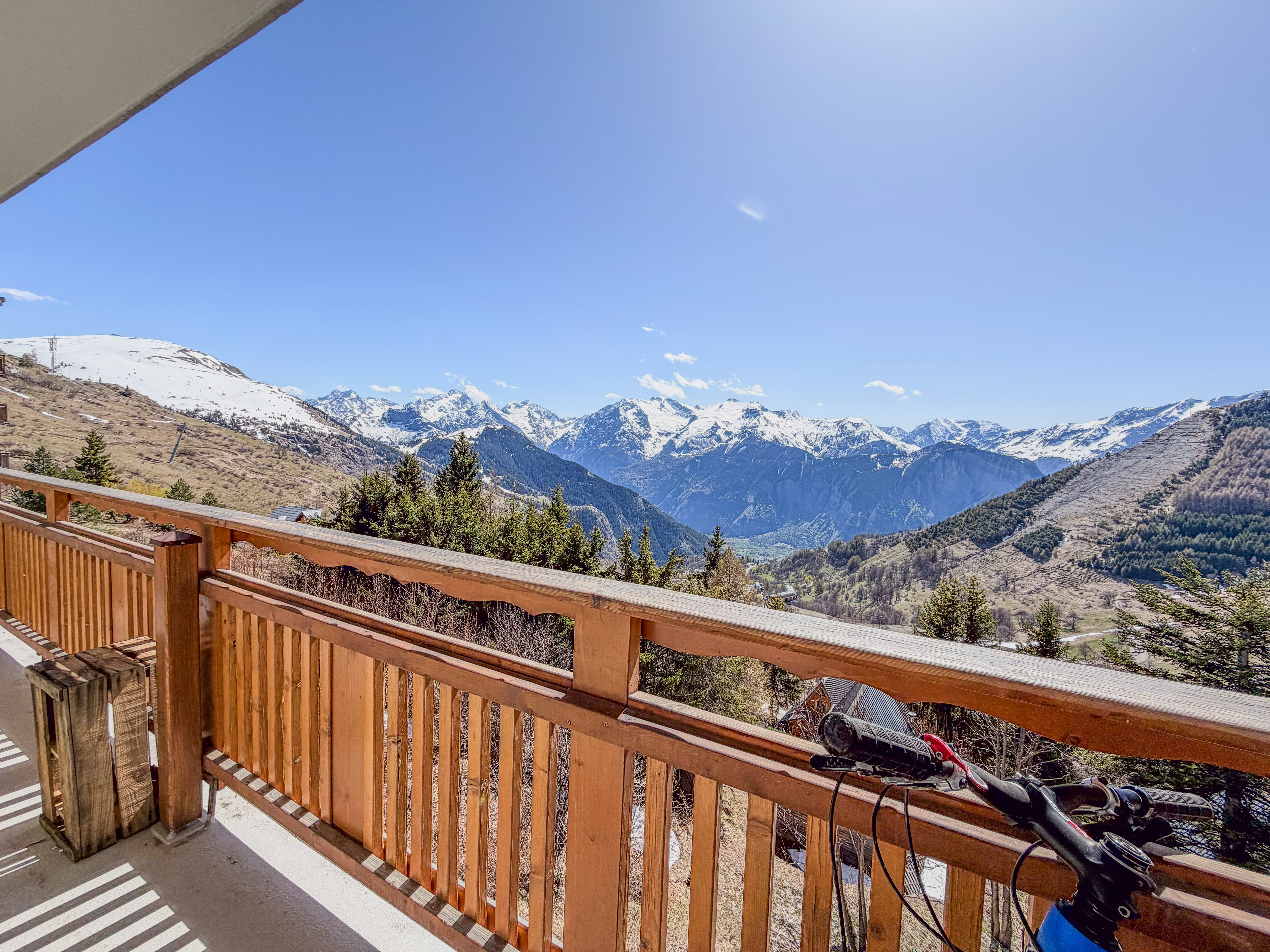 Propriété en France à vendre à Huez, Isère - €895 000 - photo 