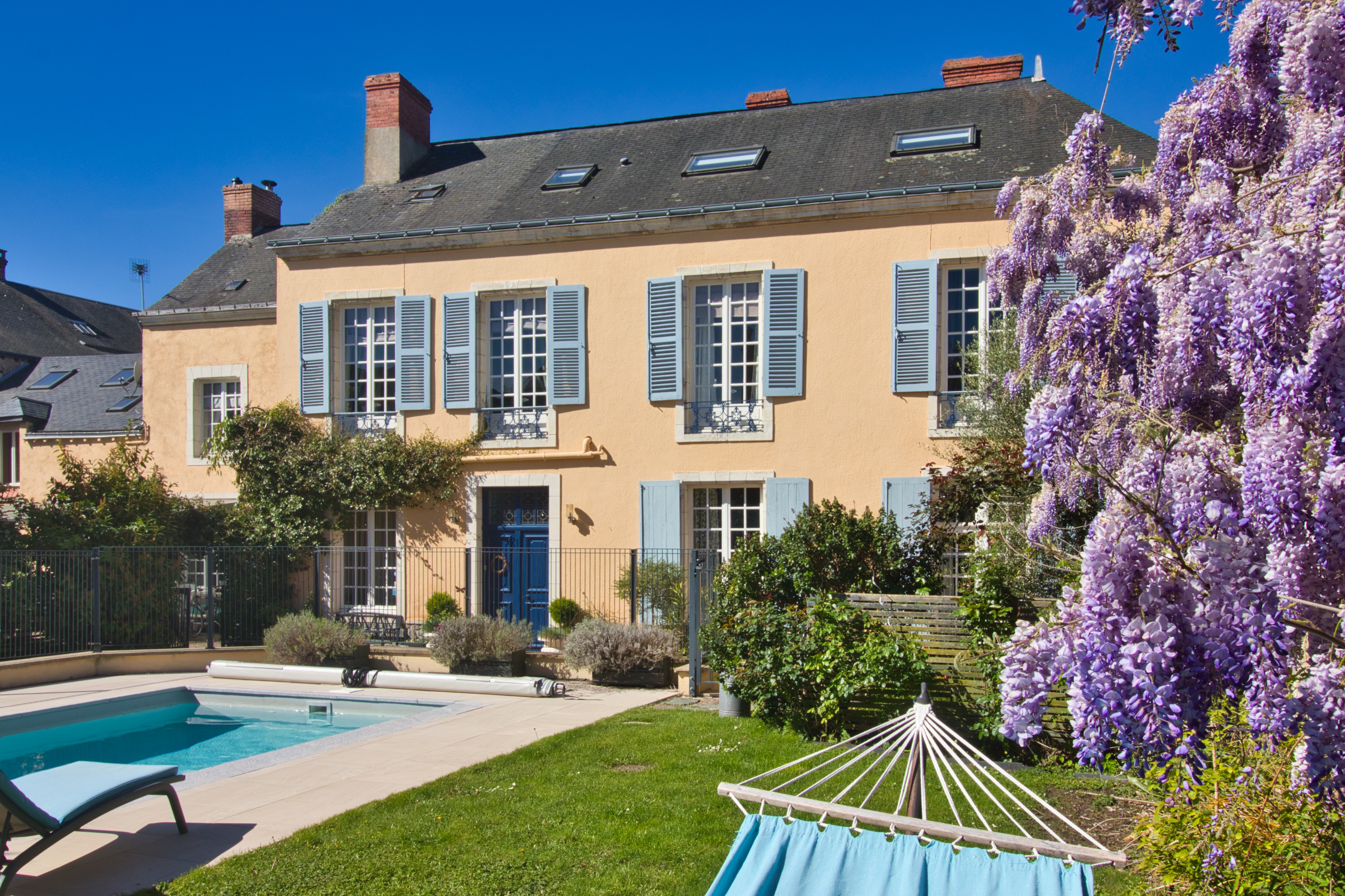 French property for sale in Le Lude, Sarthe - €519,400 - photo 