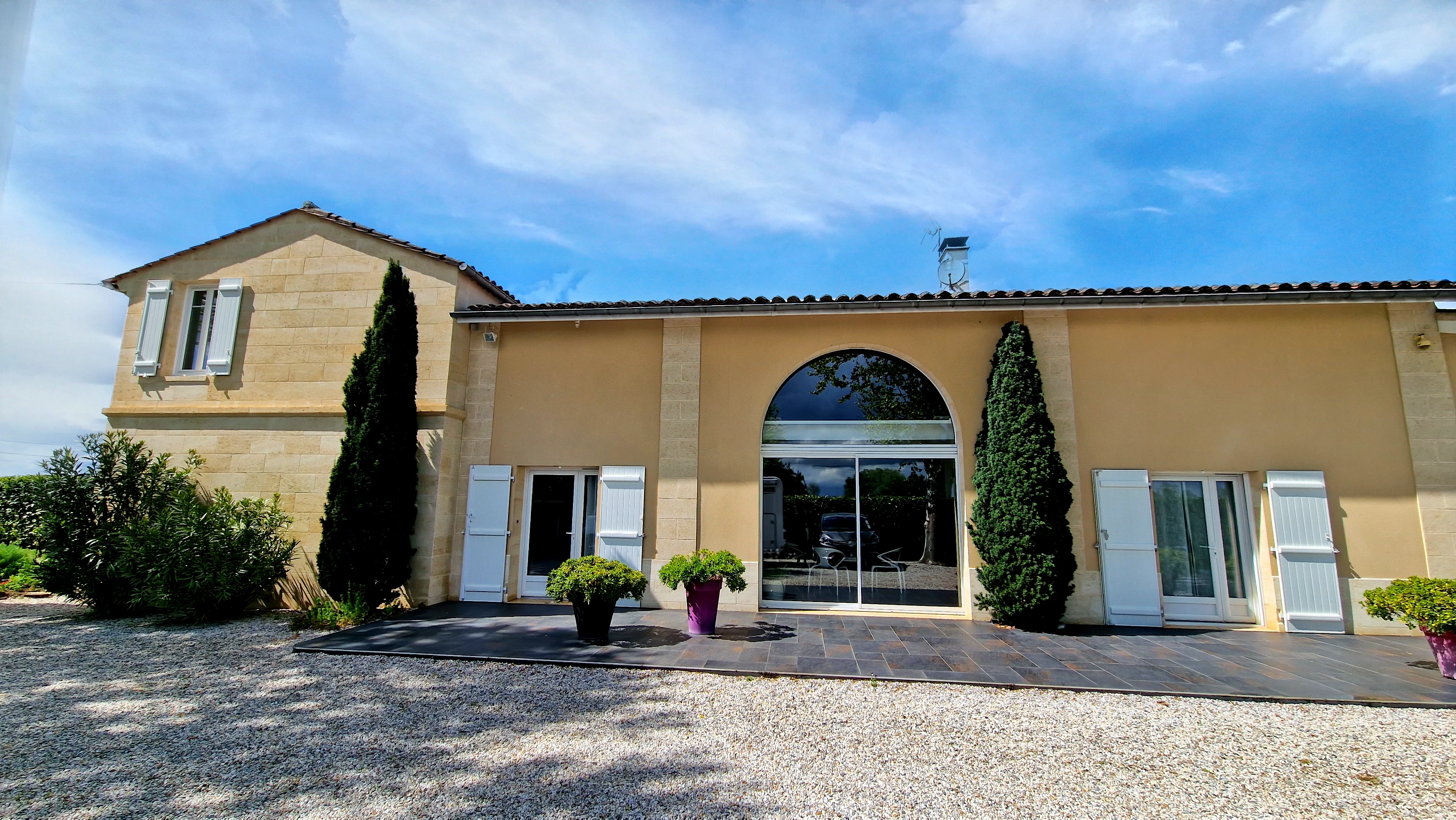 French property for sale in Vignonet, Gironde - €588,000 - photo 