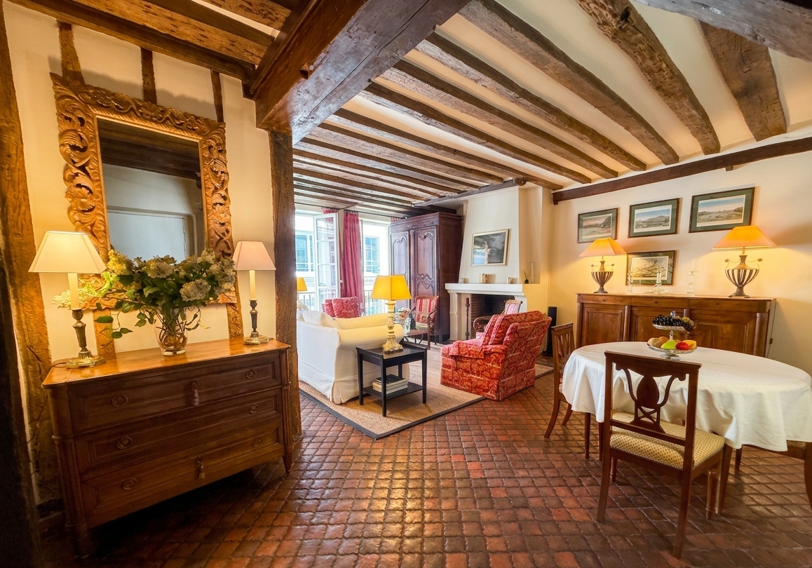 French property for sale in Paris 4e Arrondissement, Paris - €975,000 - photo 