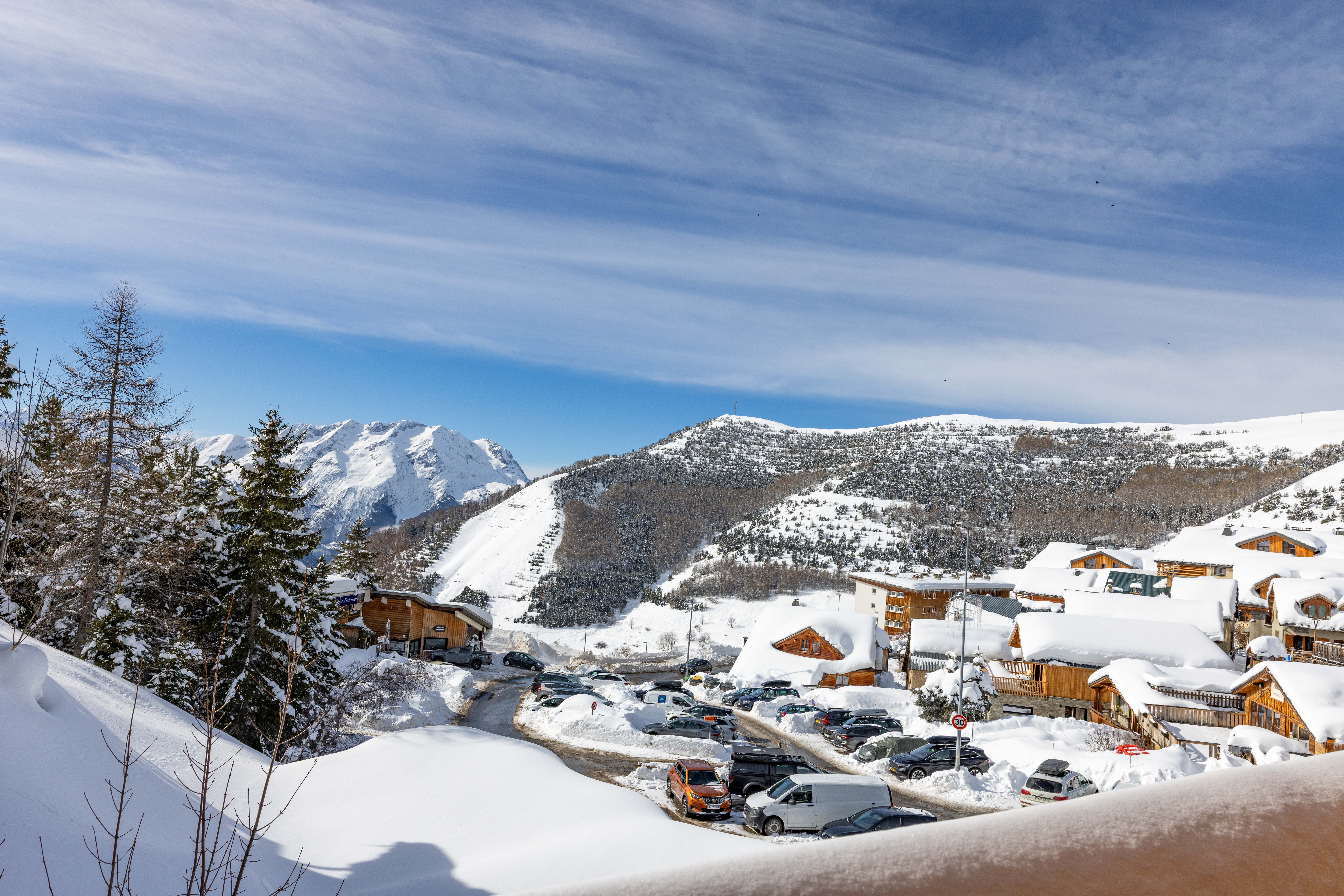 French property for sale in Huez, Isère - €3,434,000 - photo 