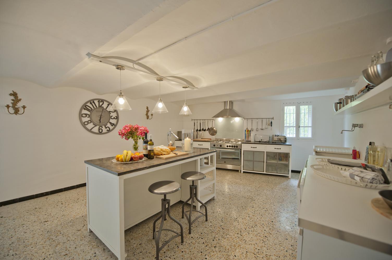 French property for sale in Narbonne, Aude - €995,000 - photo 