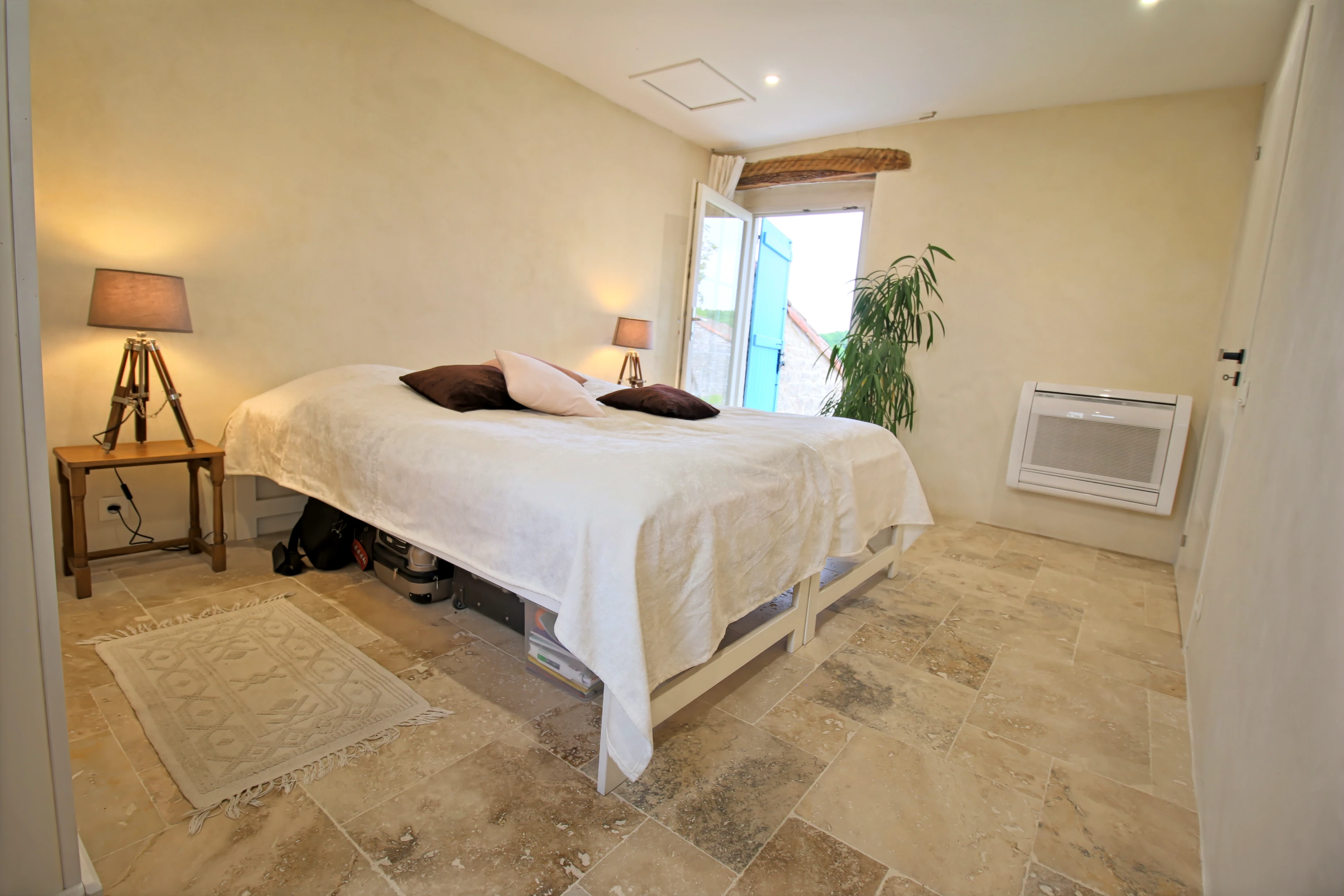 Propriété en France à vendre à Barjac, Gard - €635 000 - photo 