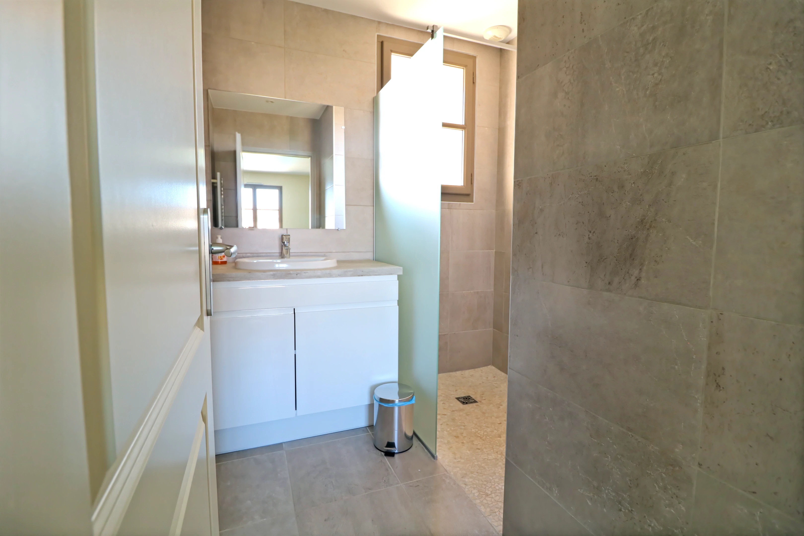 French property for sale in Uzès, Gard - €995,000 - photo 