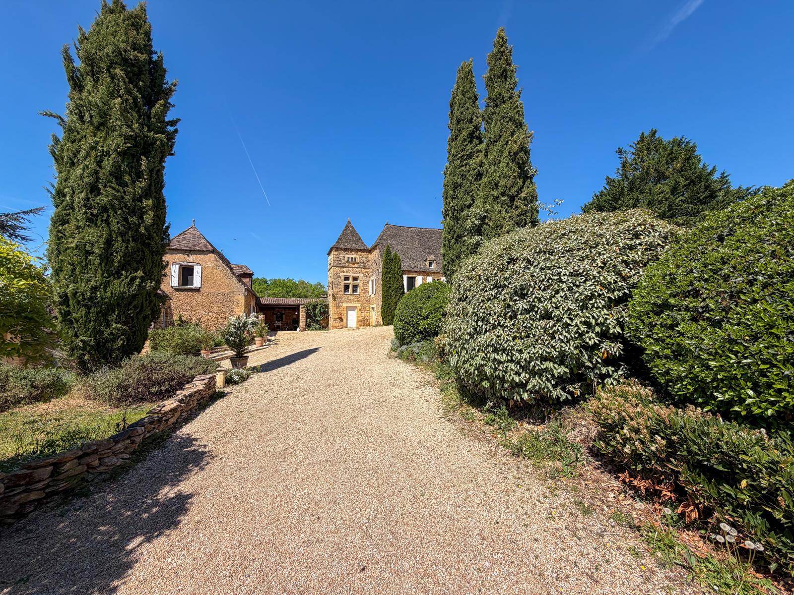 French property for sale in La Chapelle-Aubareil, Dordogne - €895,000 - photo 