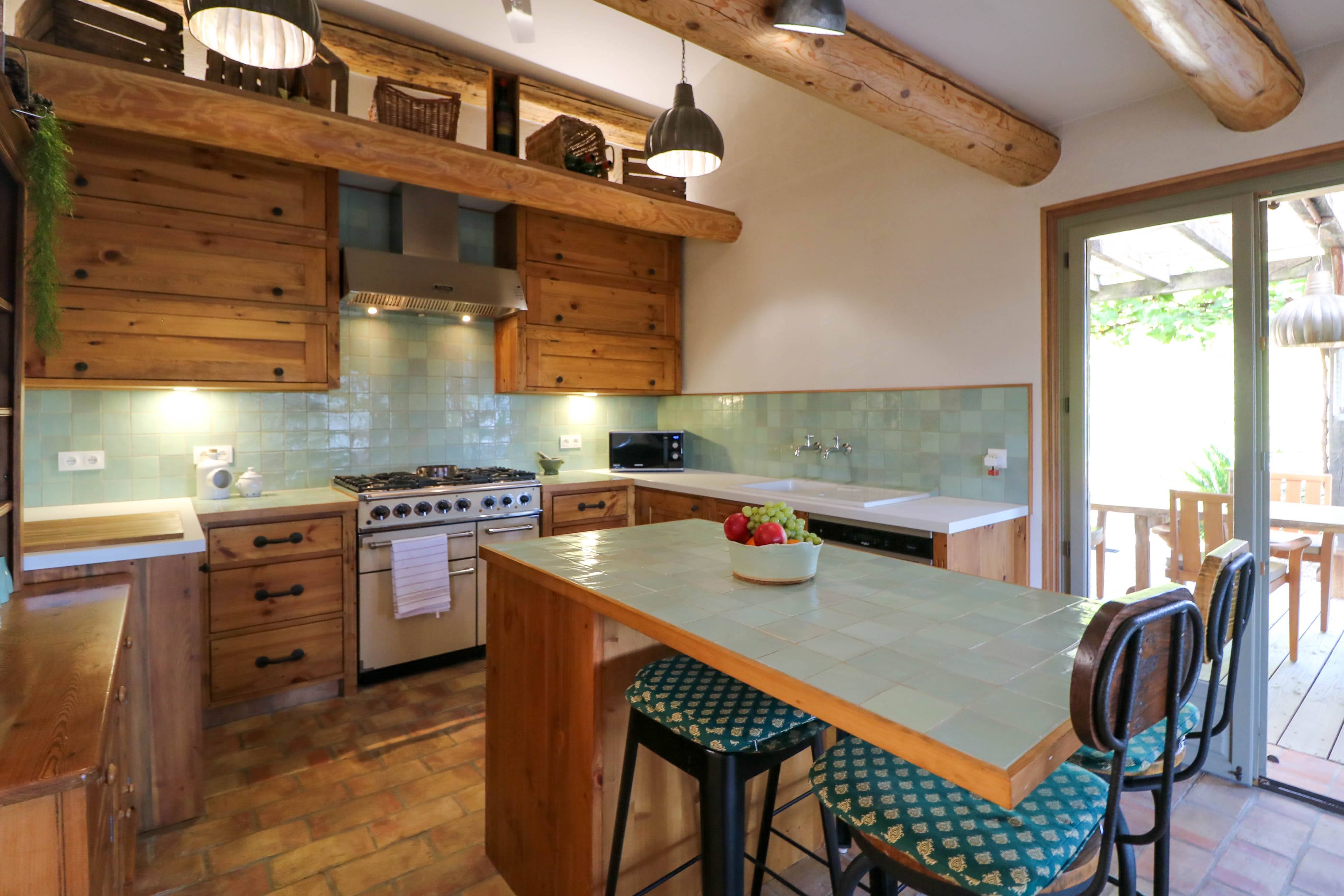 French property for sale in Uzès, Gard - €525,000 - photo 