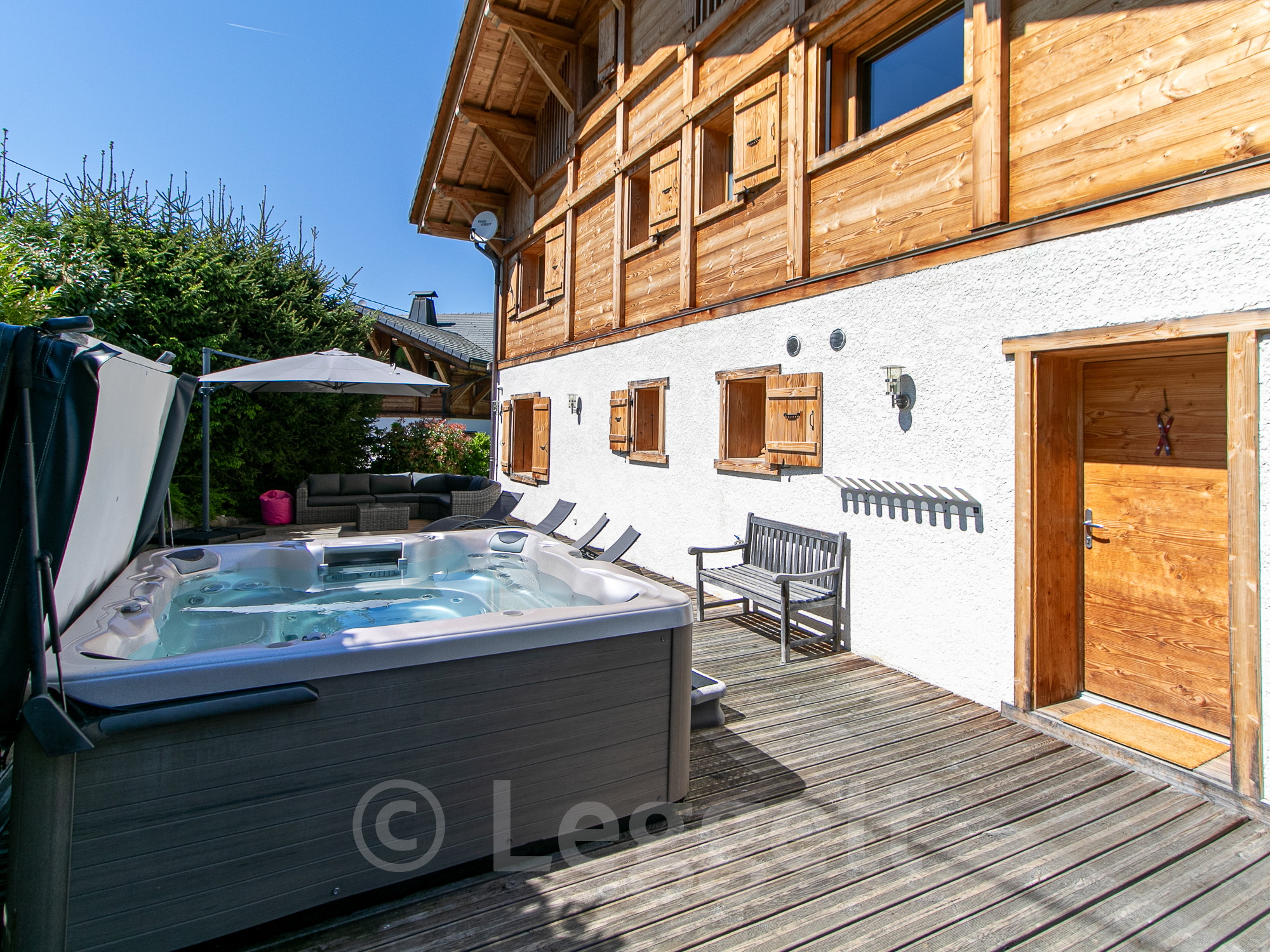 French property for sale in Samoëns, Haute-Savoie - €1,800,000 - photo 