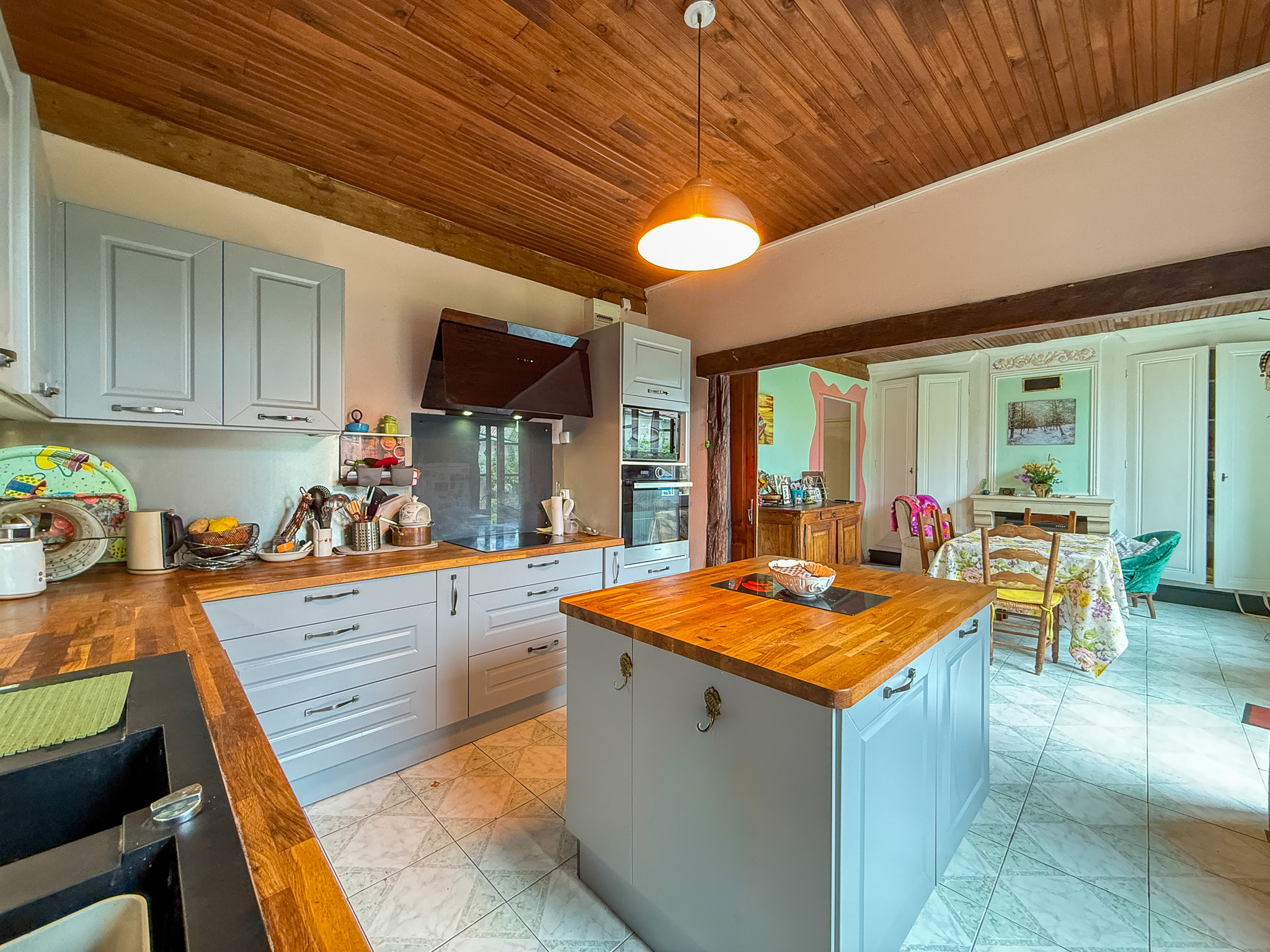 Character former schoolhouse with spacious living areas, covered terrace & historical significance à Rudeau-Ladosse
