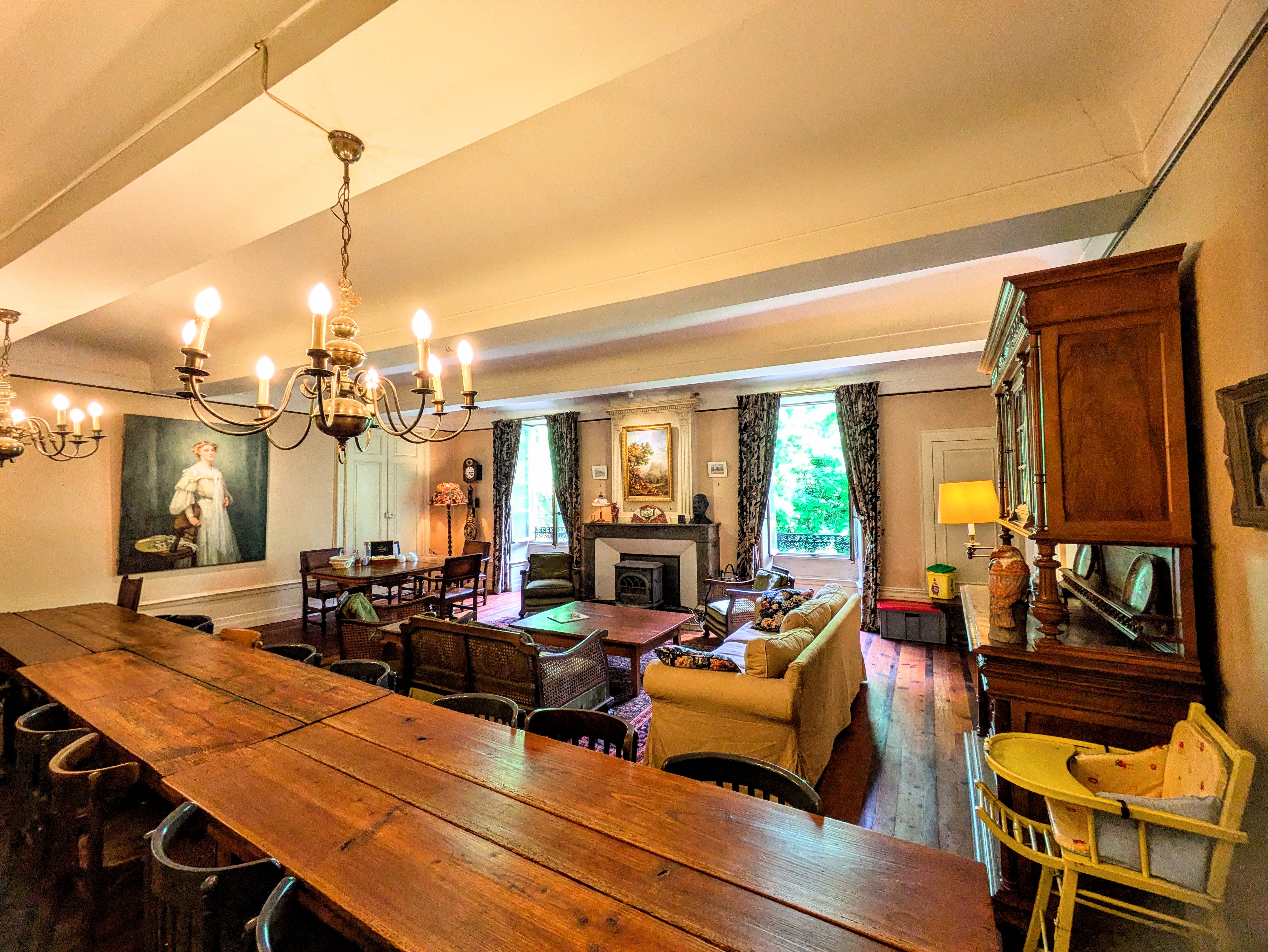 Propriété en France à vendre à Saint-Laurent-du-Pape, Ardèche - €750 000 - photo 