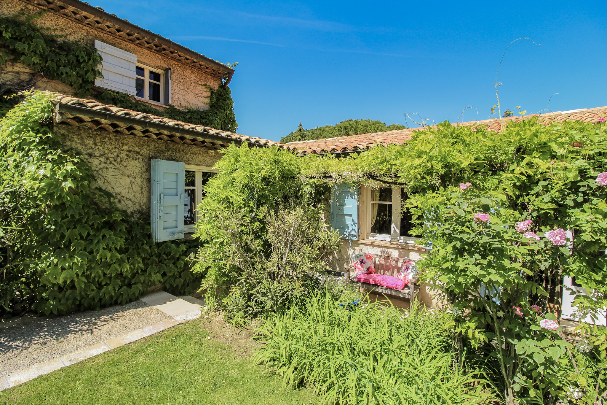 Propriété en France à vendre à Châteauneuf-Grasse, Alpes-Maritimes - €3 190 000 - photo 