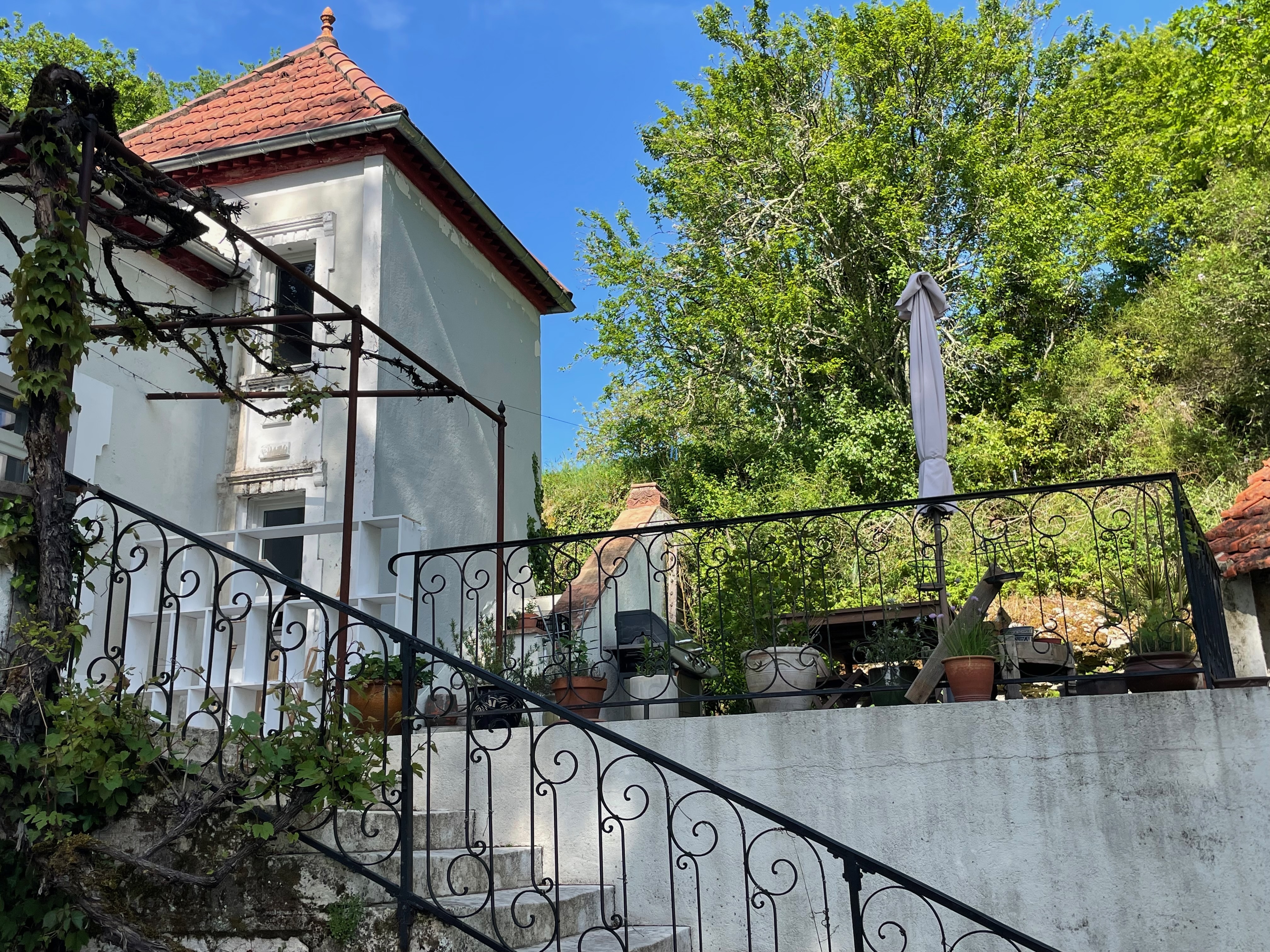 Propriété en France à vendre à Luzech, Lot - €565 000 - photo 