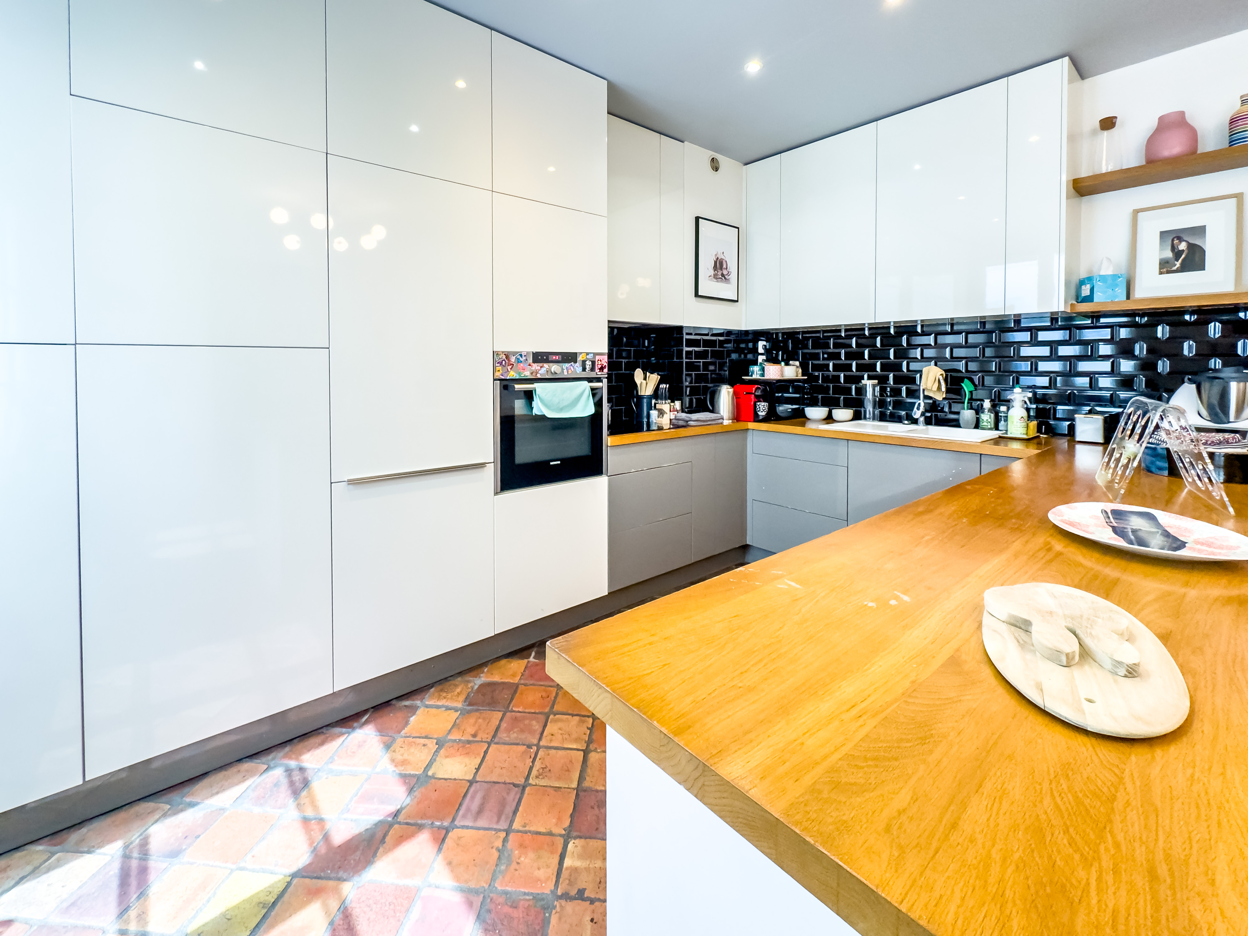 French property for sale in Paris 10e Arrondissement, Paris - €920,000 - photo 