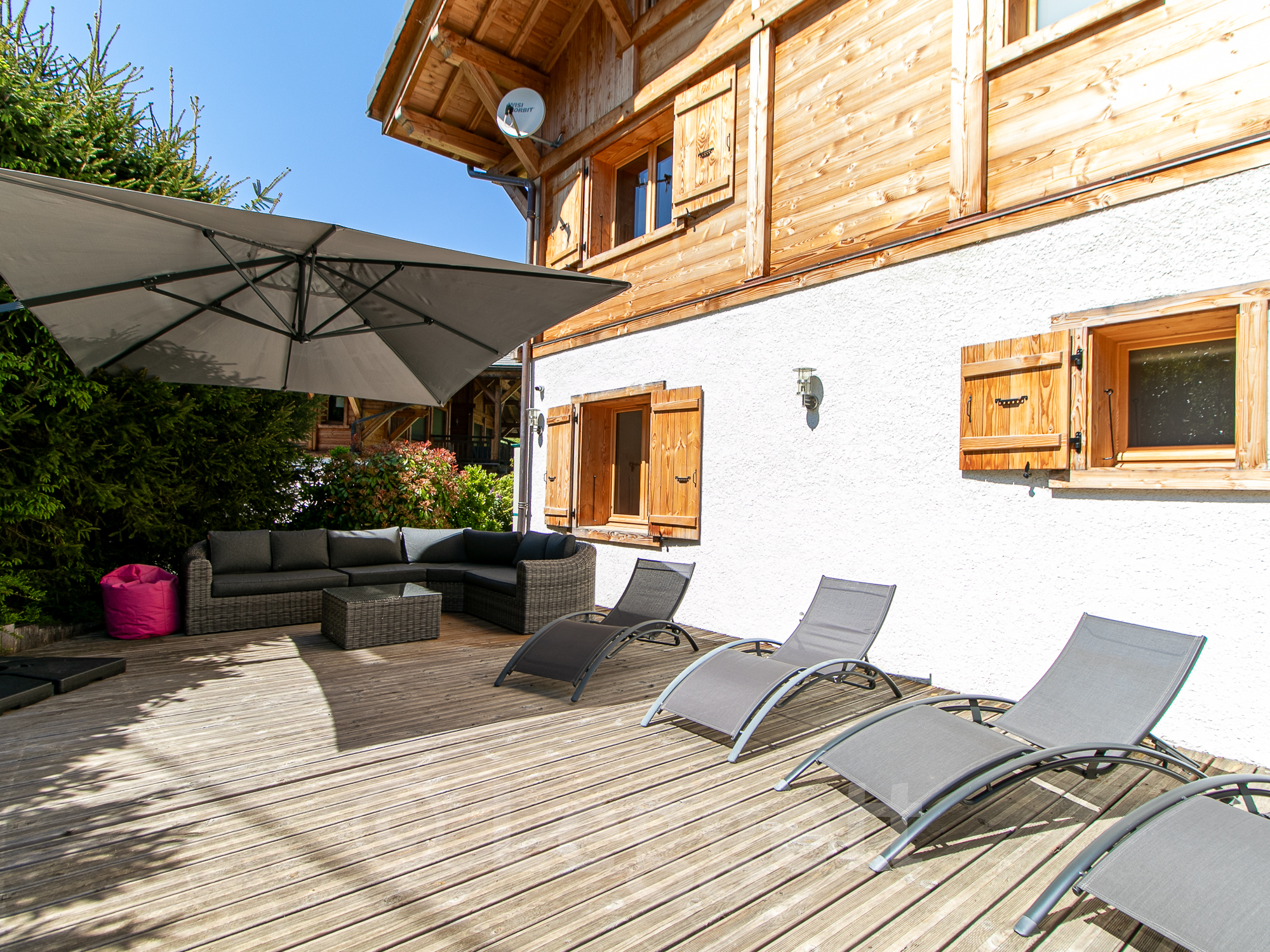 French property for sale in Samoëns, Haute-Savoie - €1,800,000 - photo 