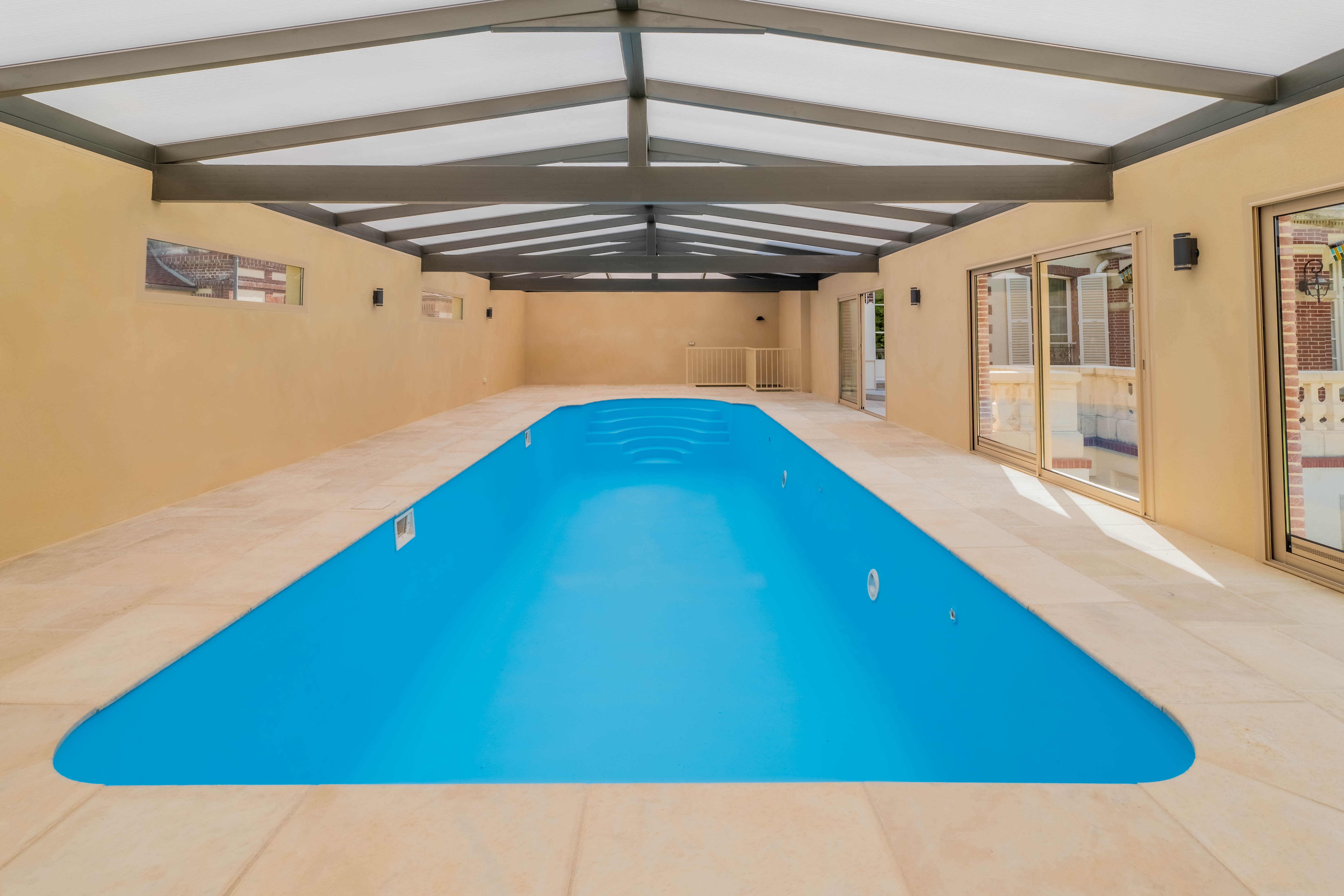 Propriété en France à vendre à Tournan-en-Brie, Seine-et-Marne - €1 975 000 - photo 