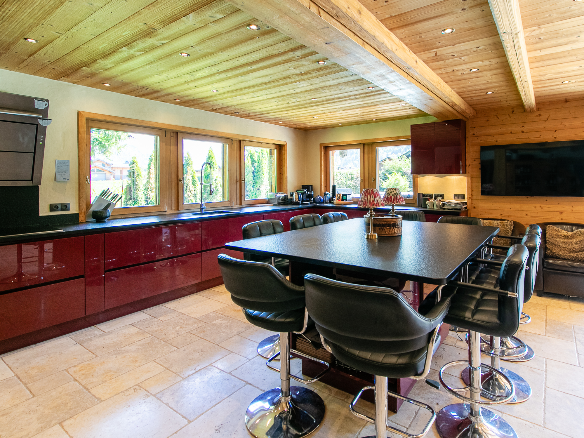 French property for sale in Samoëns, Haute-Savoie - €2,850,000 - photo 