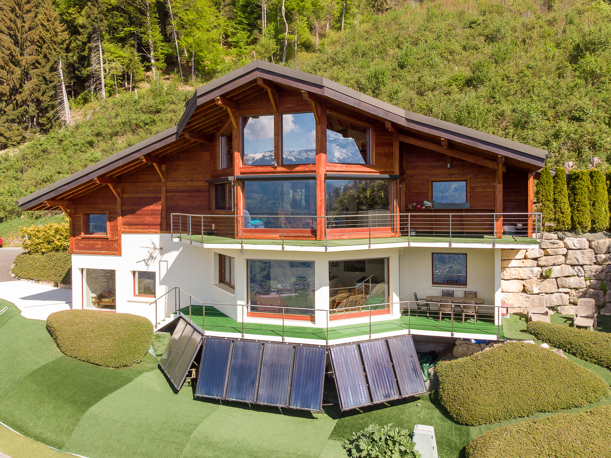 French property for sale in Verchaix, Haute-Savoie - €1,750,000 - photo 