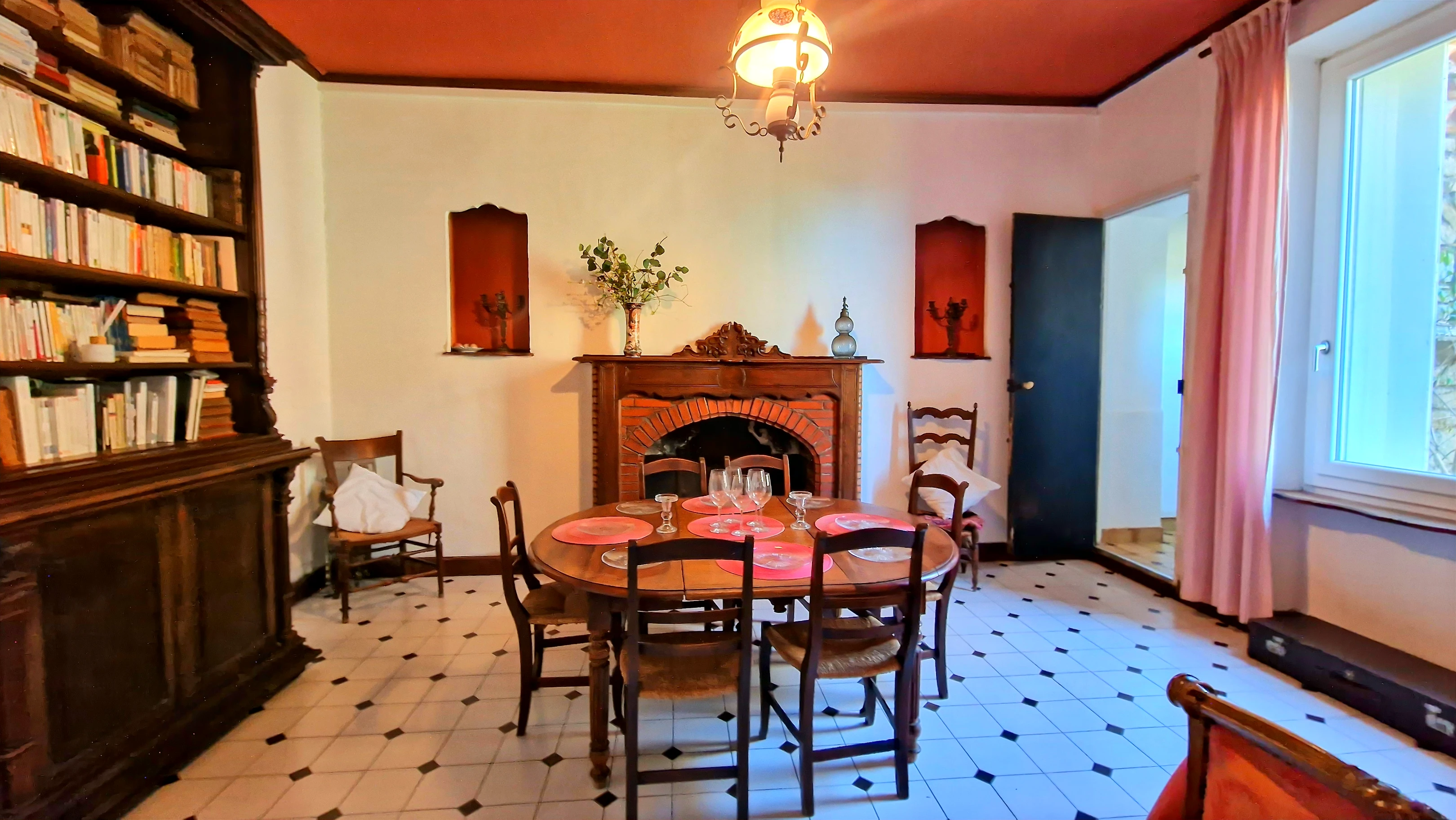 French property for sale in Moux, Aude - €450,000 - photo 